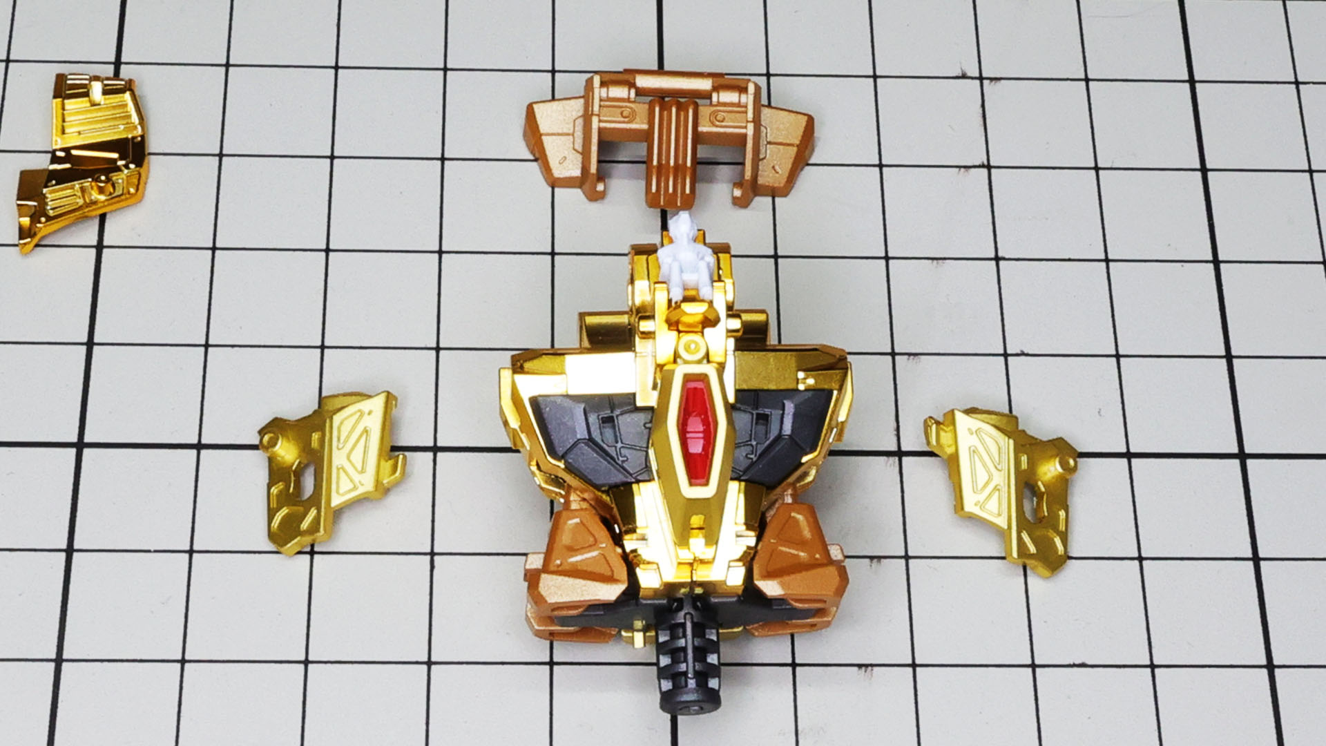 コクピットカバーは左右から挟み込みます