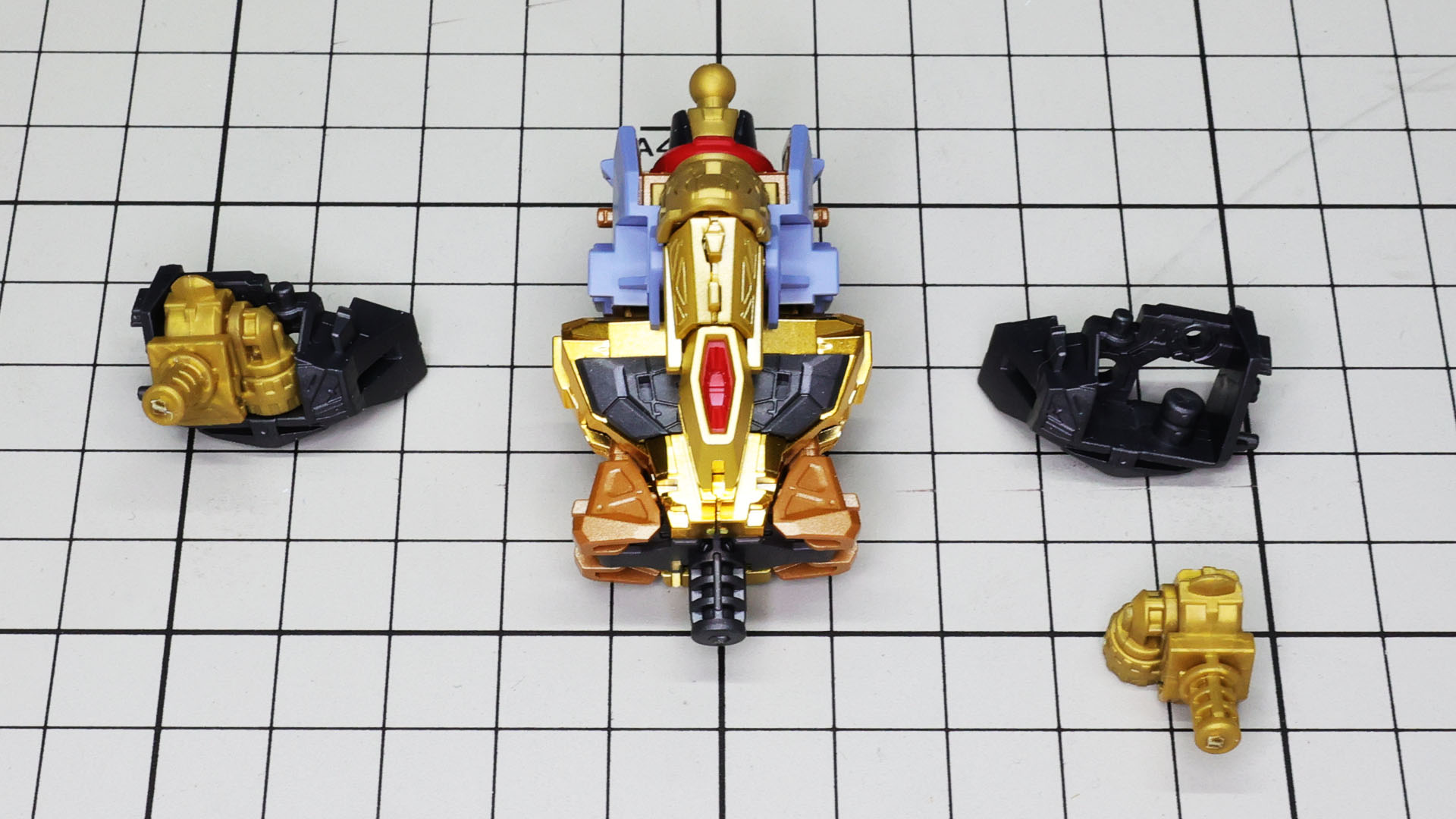 肩ブロックにコーティングパーツを組付けます