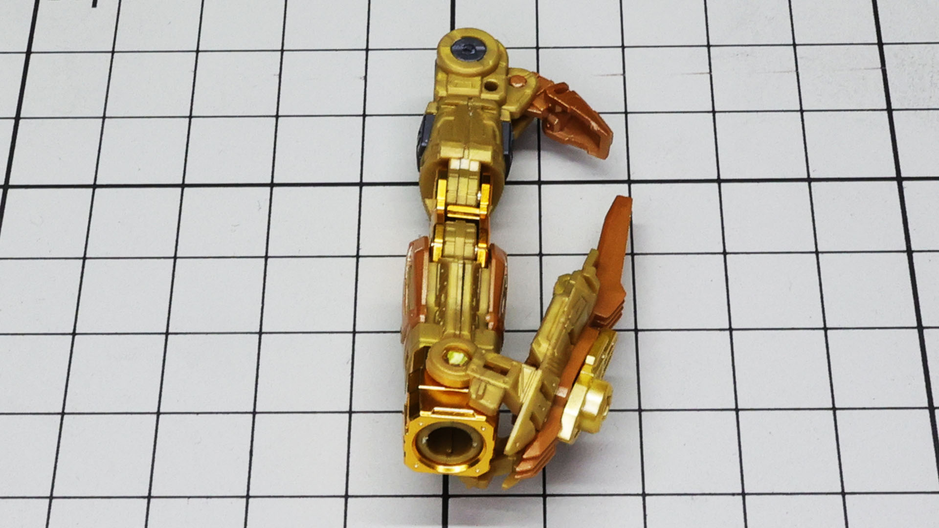 ここではハンドパーツは3種類、後に装備編で2種類追加されます