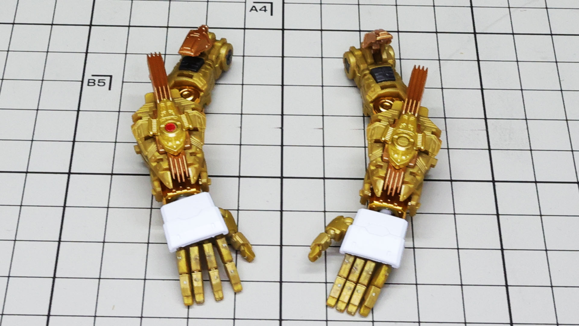 続けて肩アーマーを組み立てます