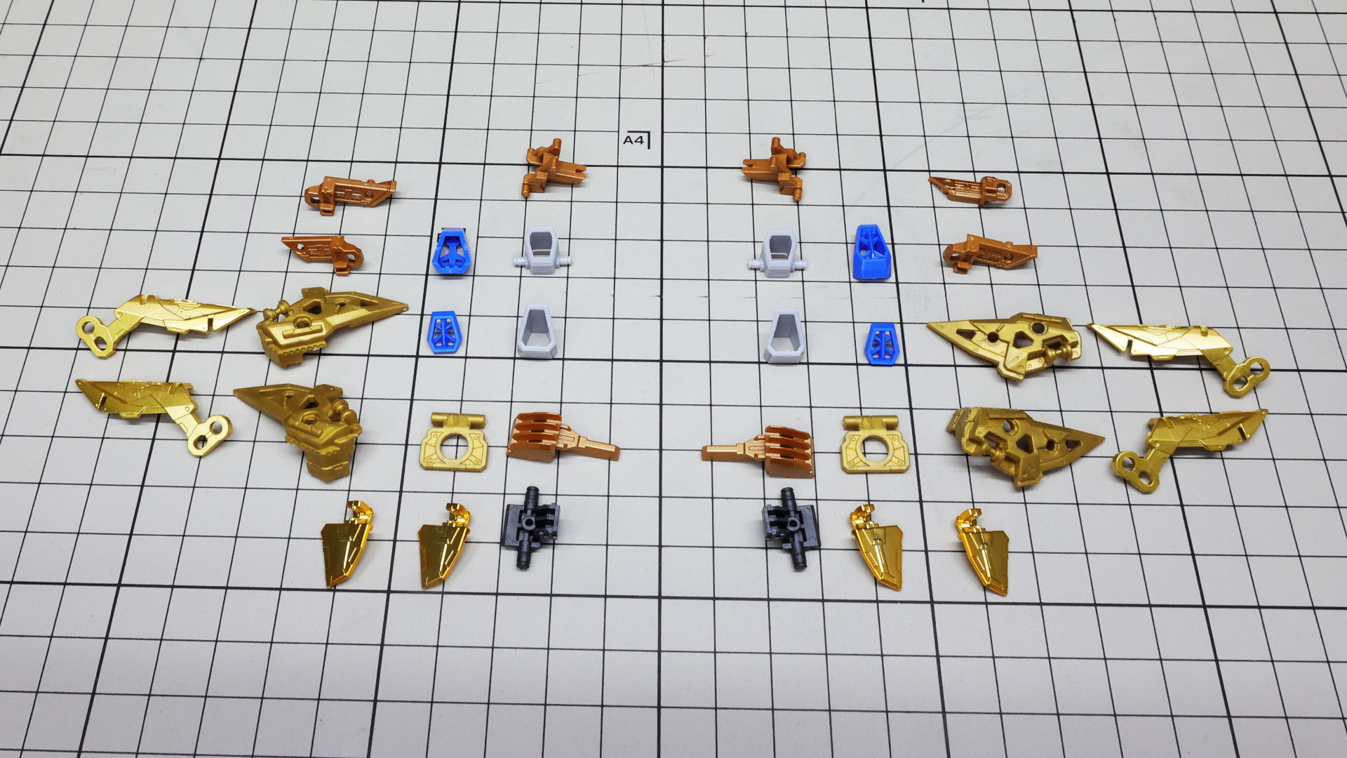 続けて肩アーマーを組み立てます