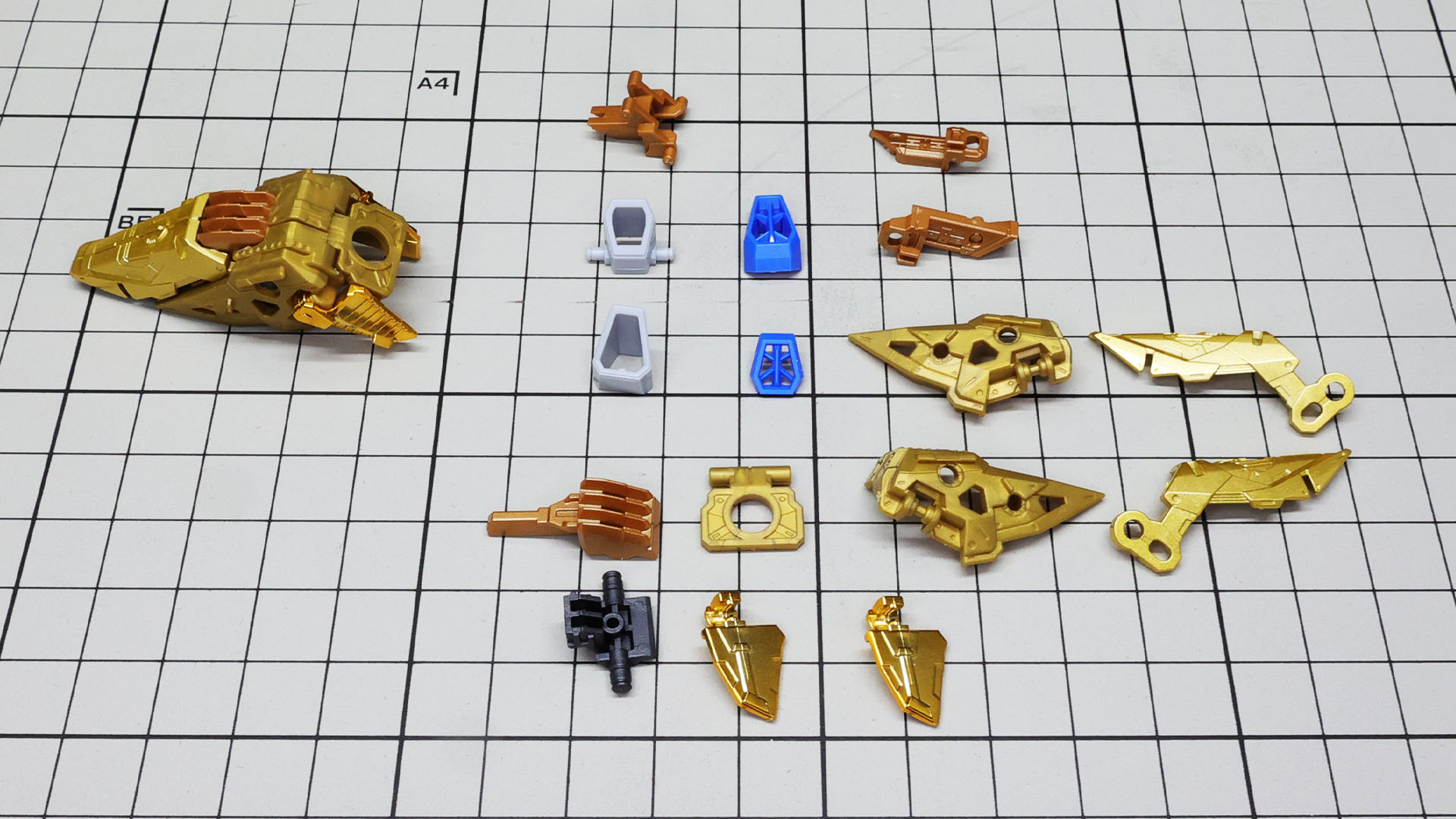 色分けはパーツ分けで再現しています