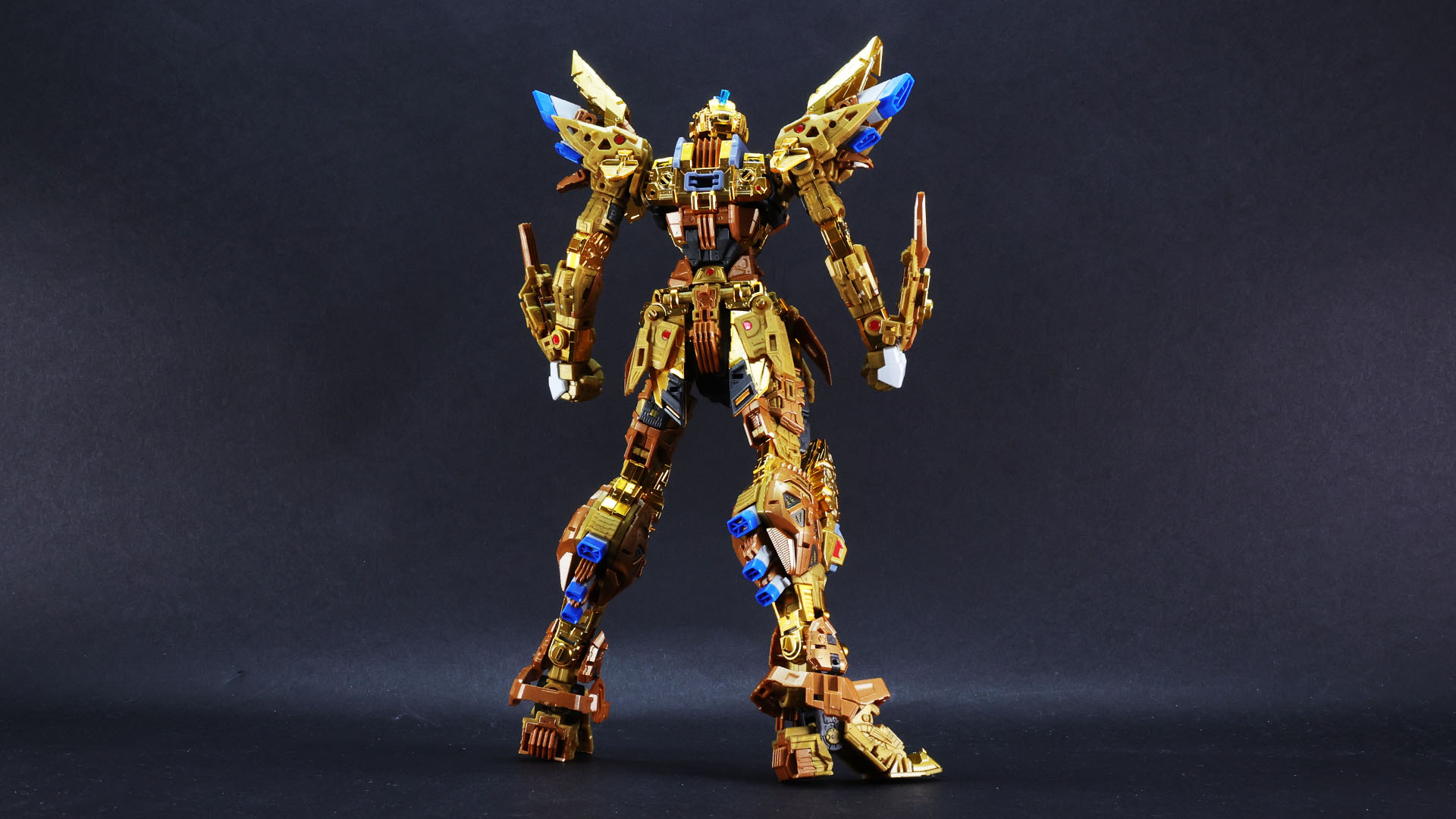 股関節の展開機構でフロントアーマーを正位置に置いたまま立膝が可能