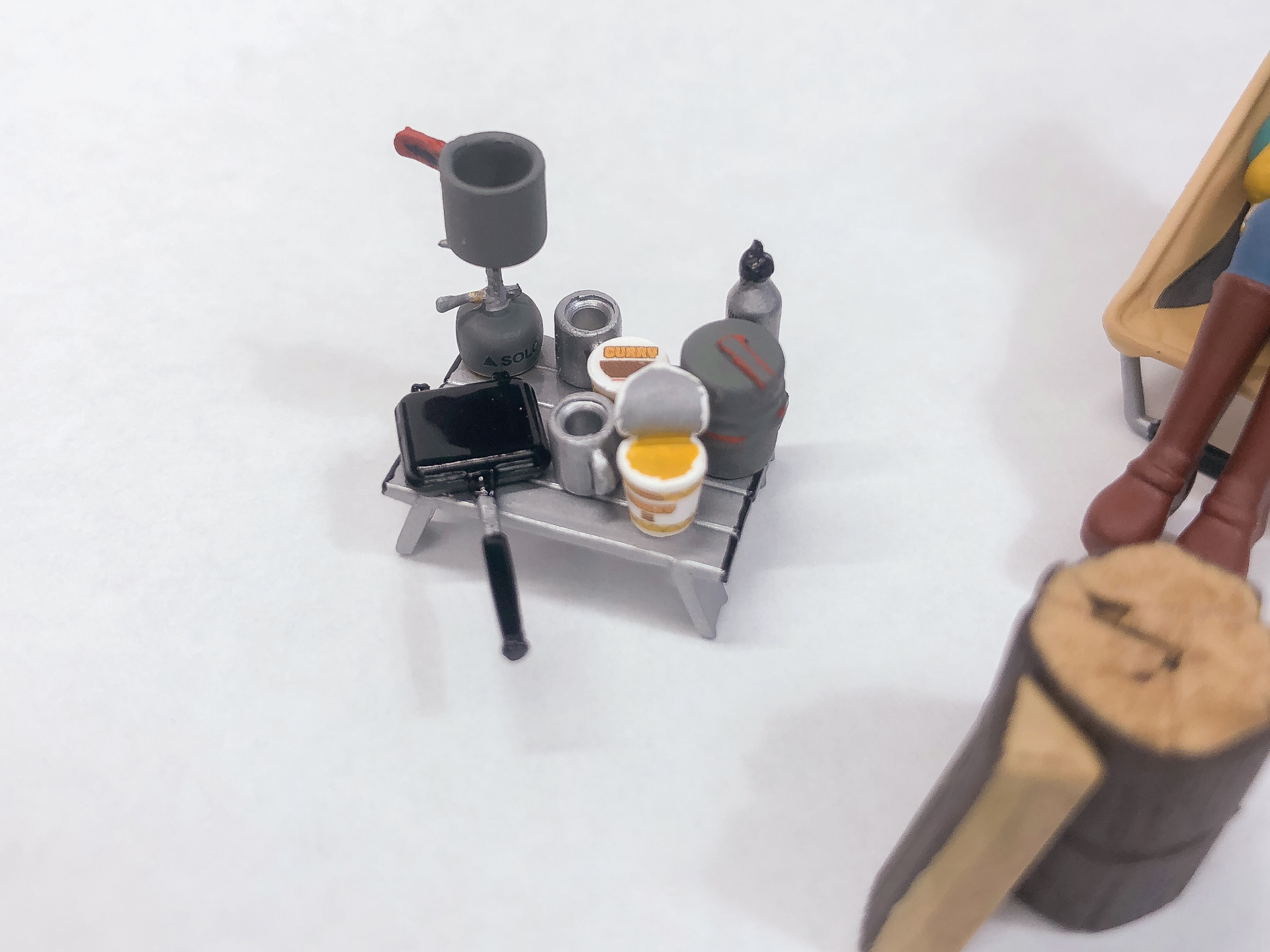 キャンプグッズは色々と付属しているので作っていても満足感があります。