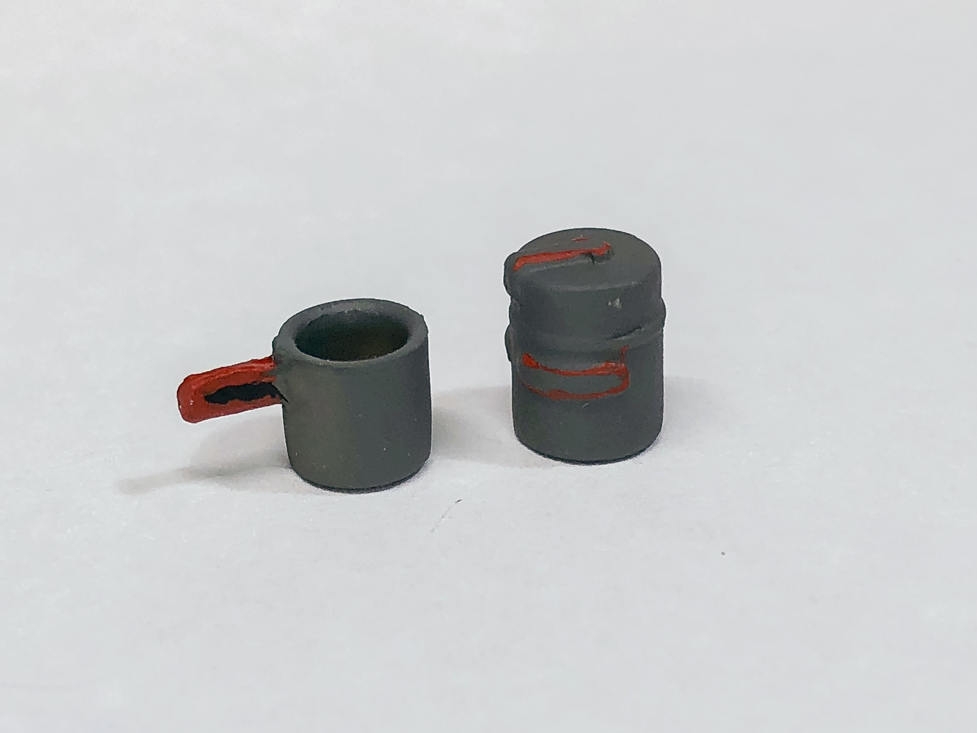 コッヘルセットは収納状態と展開状態の2種類が付属します。