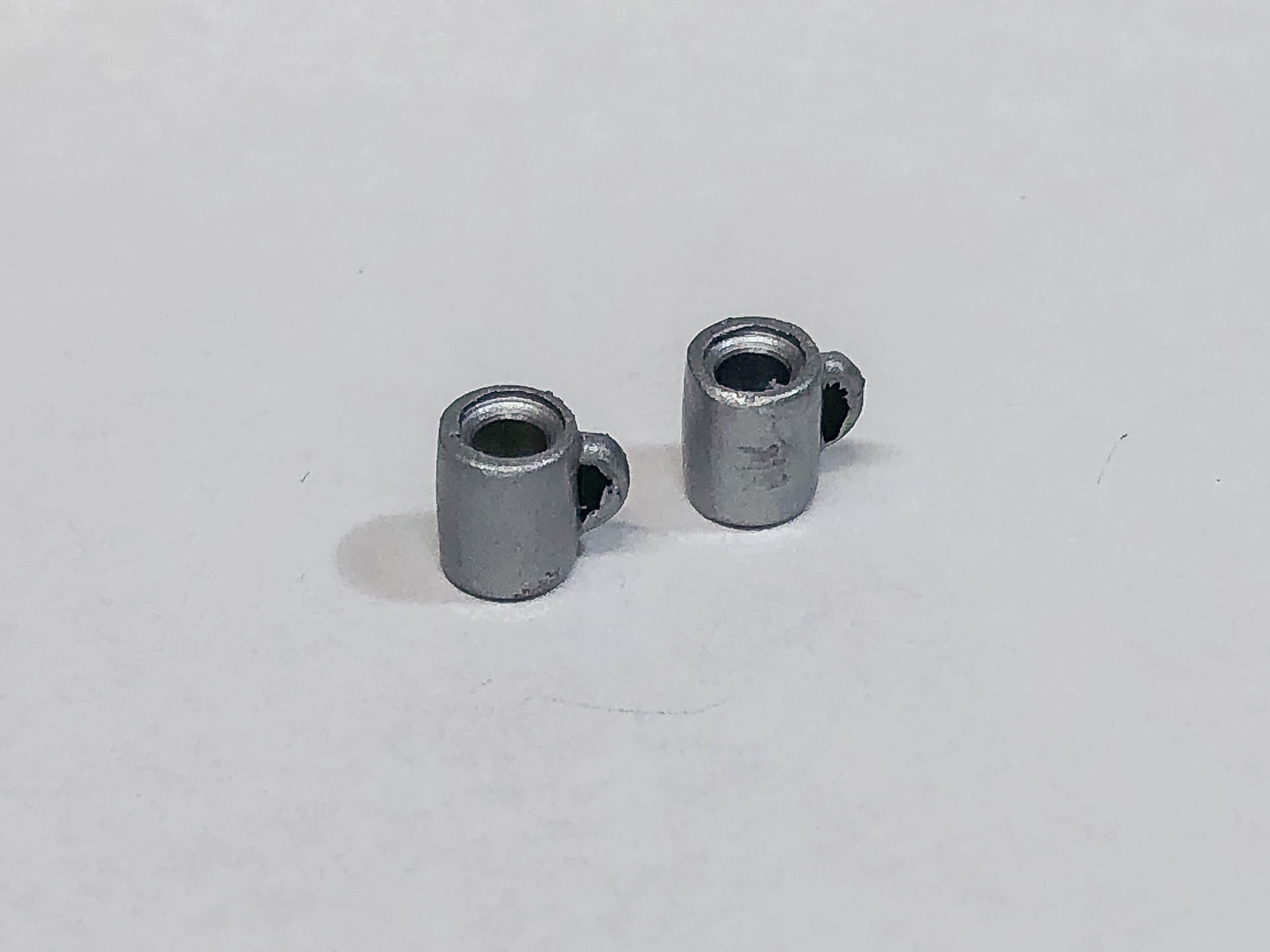 コップは各キットに2個ずつ付属します。