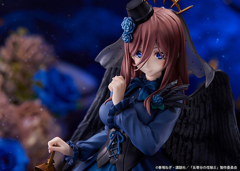 黒く染まった堕天使姿の中野三玖が立体化。「五等分の花嫁