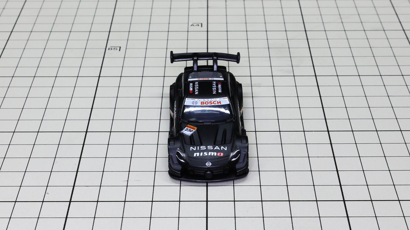 フロント：2022年からの新型フェアレディZ GT500をうまく再現しています