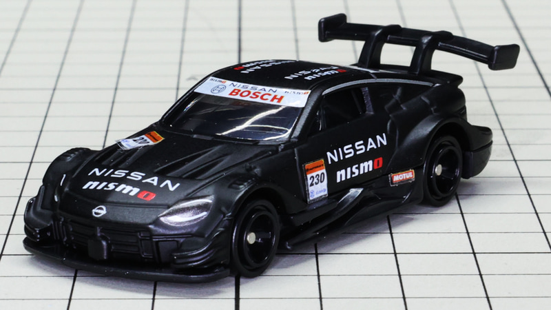 新型GT500開発マシンの特徴をよくとらえています