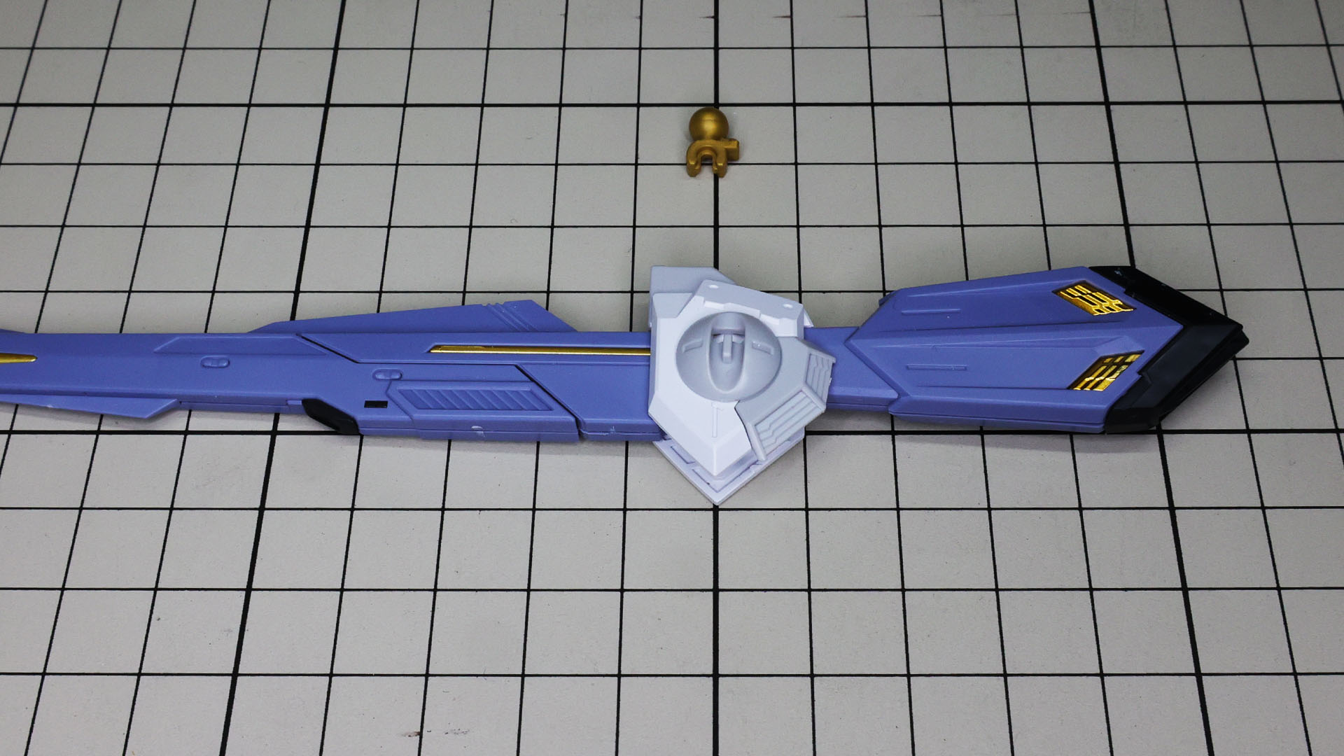 丸いのはビームサーベルのホルダーです