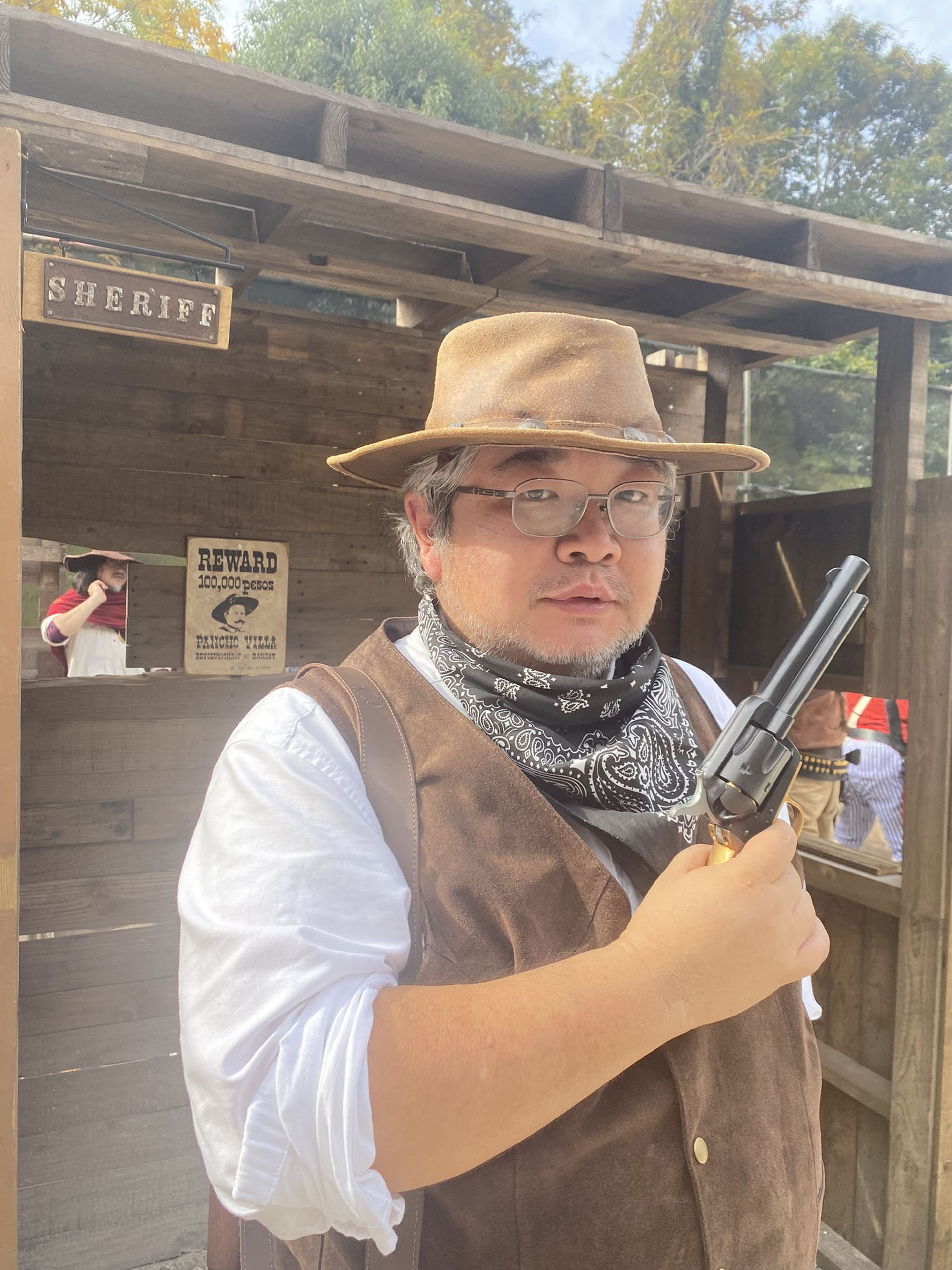 筆者も数年前から西部劇用の小物を集めていて、今回参加した