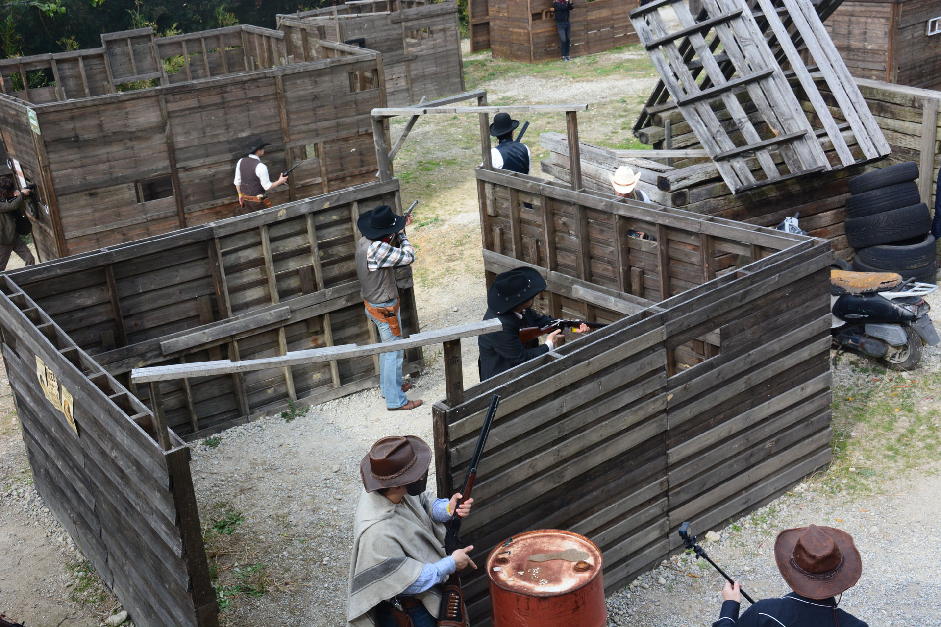 通常のサバゲーとはちょっと違った緩さも魅力