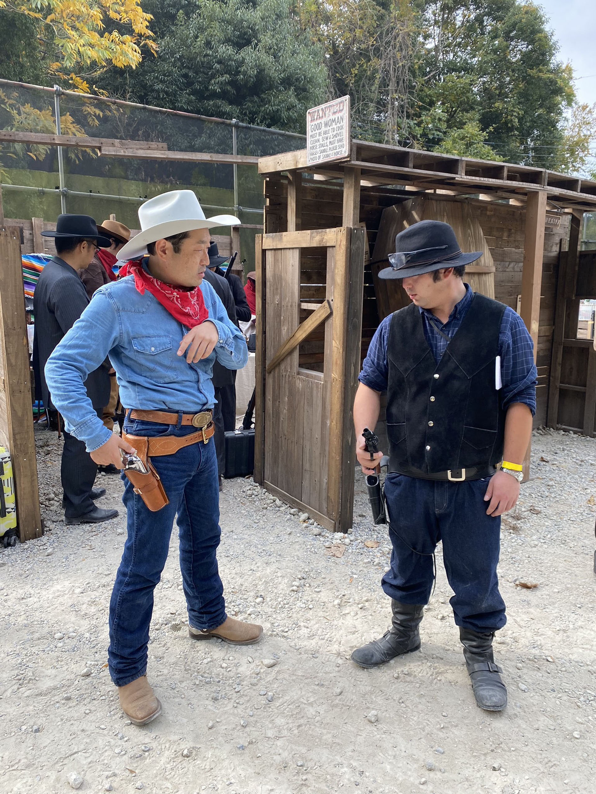 ファンにガンプレイのコツを伝授