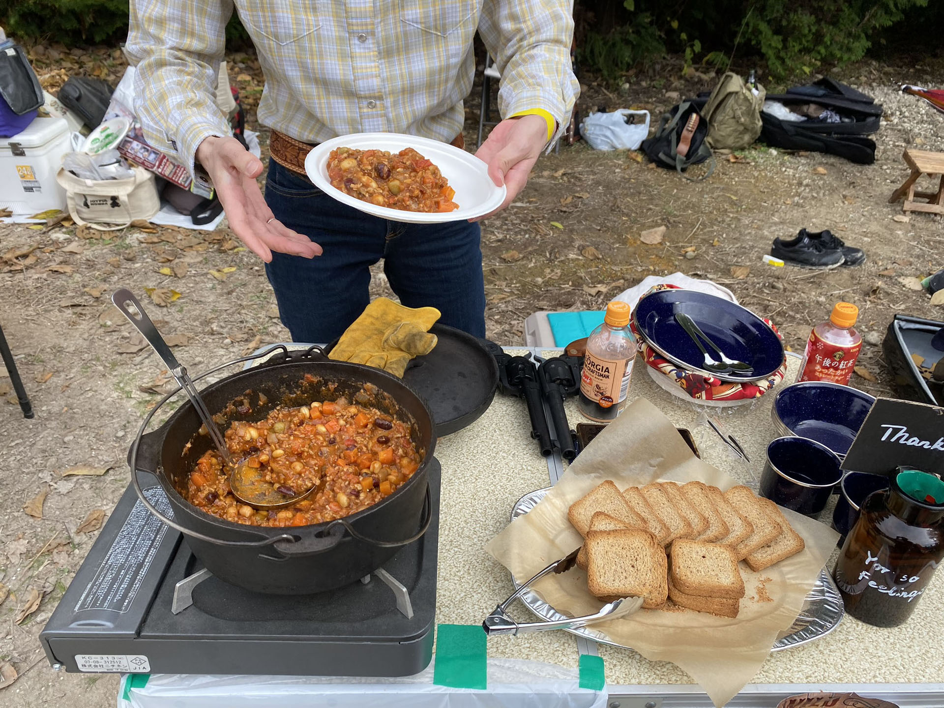 コーヒーやチリコンカンなど西部劇フードも楽しめる