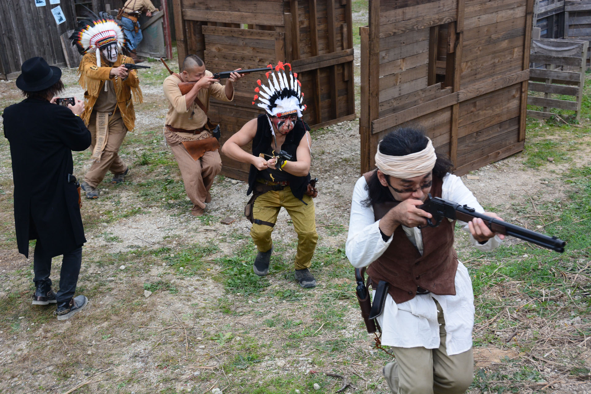 皆が色々話し合って撮影の手順を決める