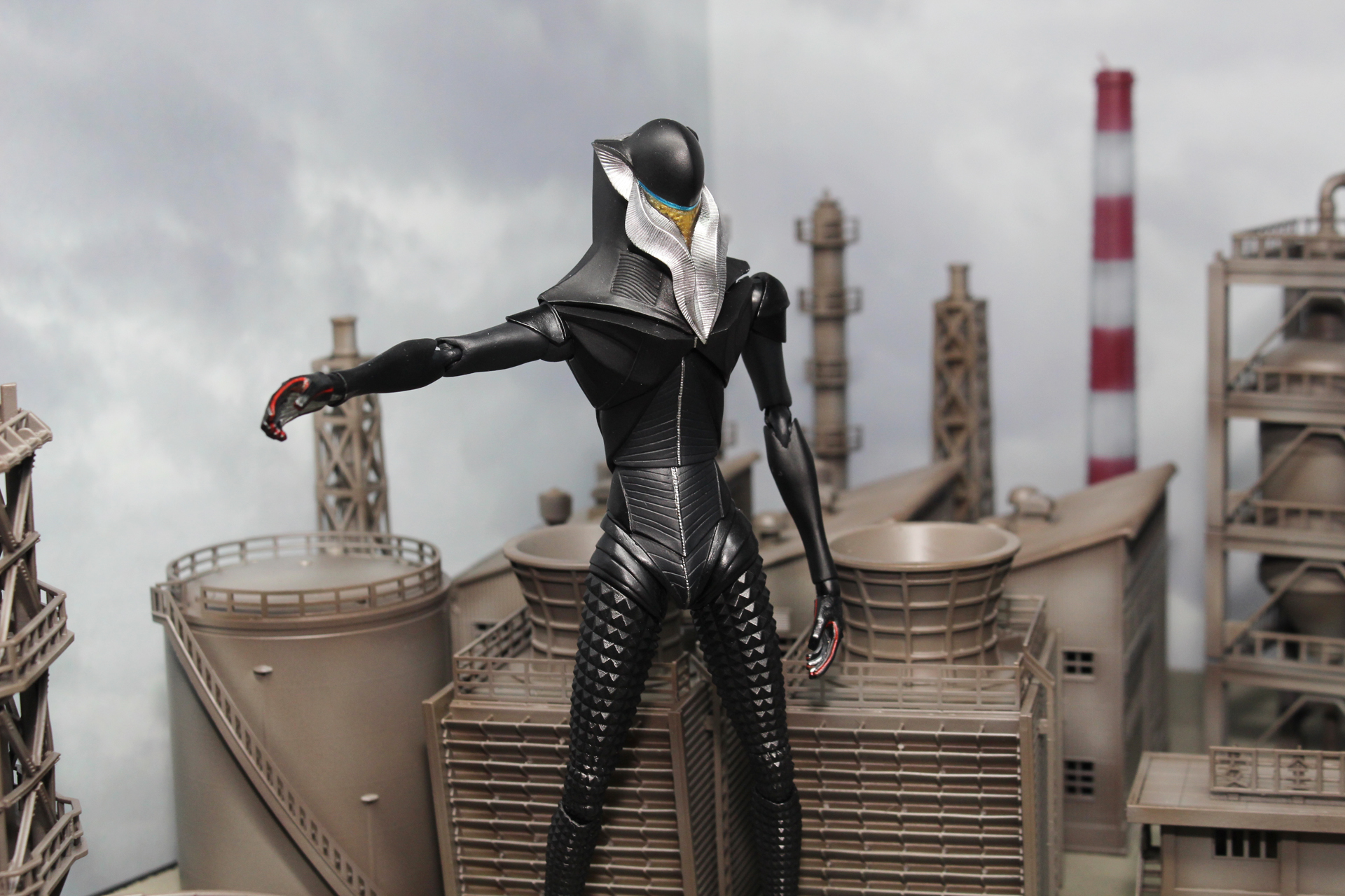 部位により光沢が異なるカラーリングとなっている