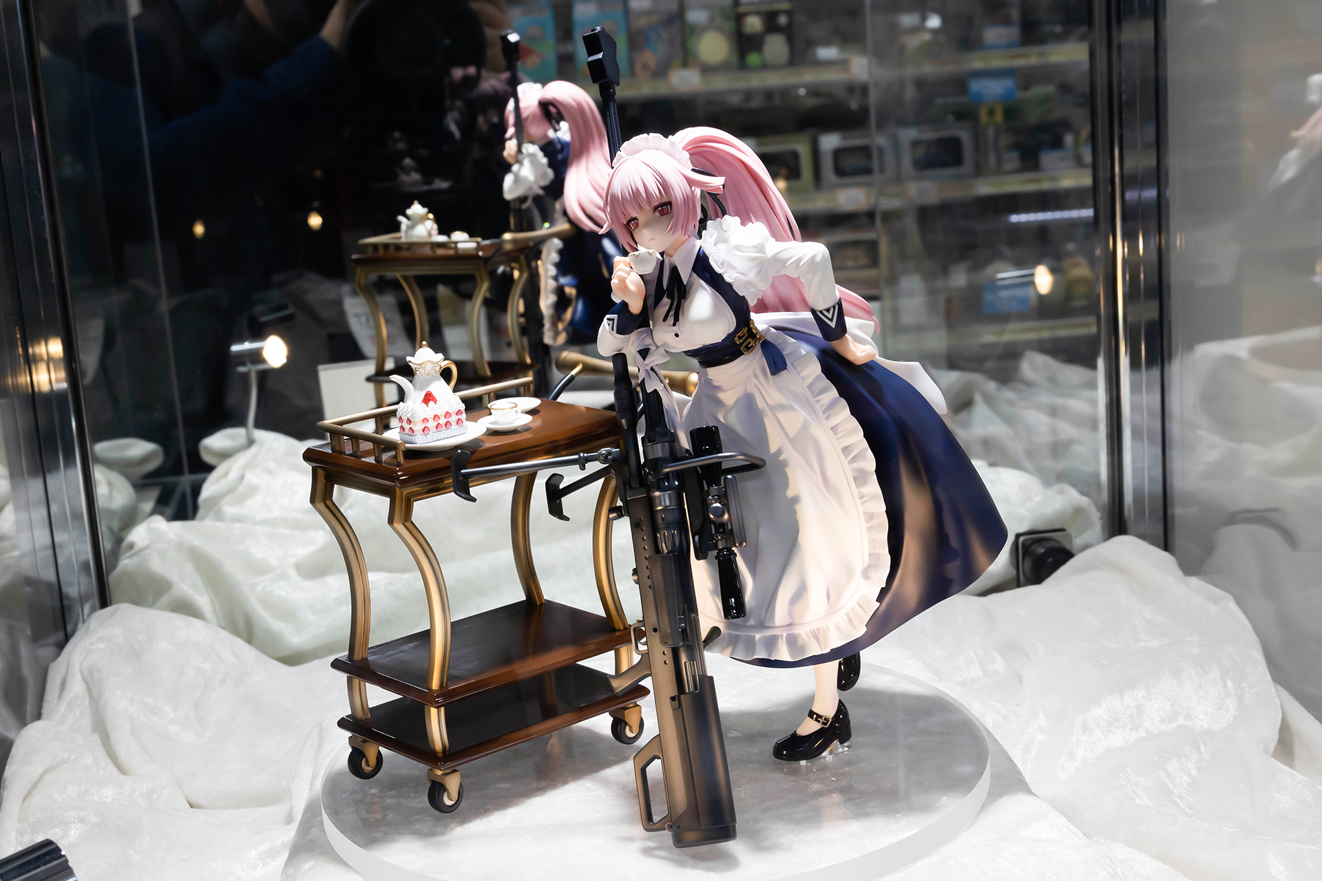 フィギュア本体だけではなく、小物類もこれだけ多いとかなりボリューミーに見える