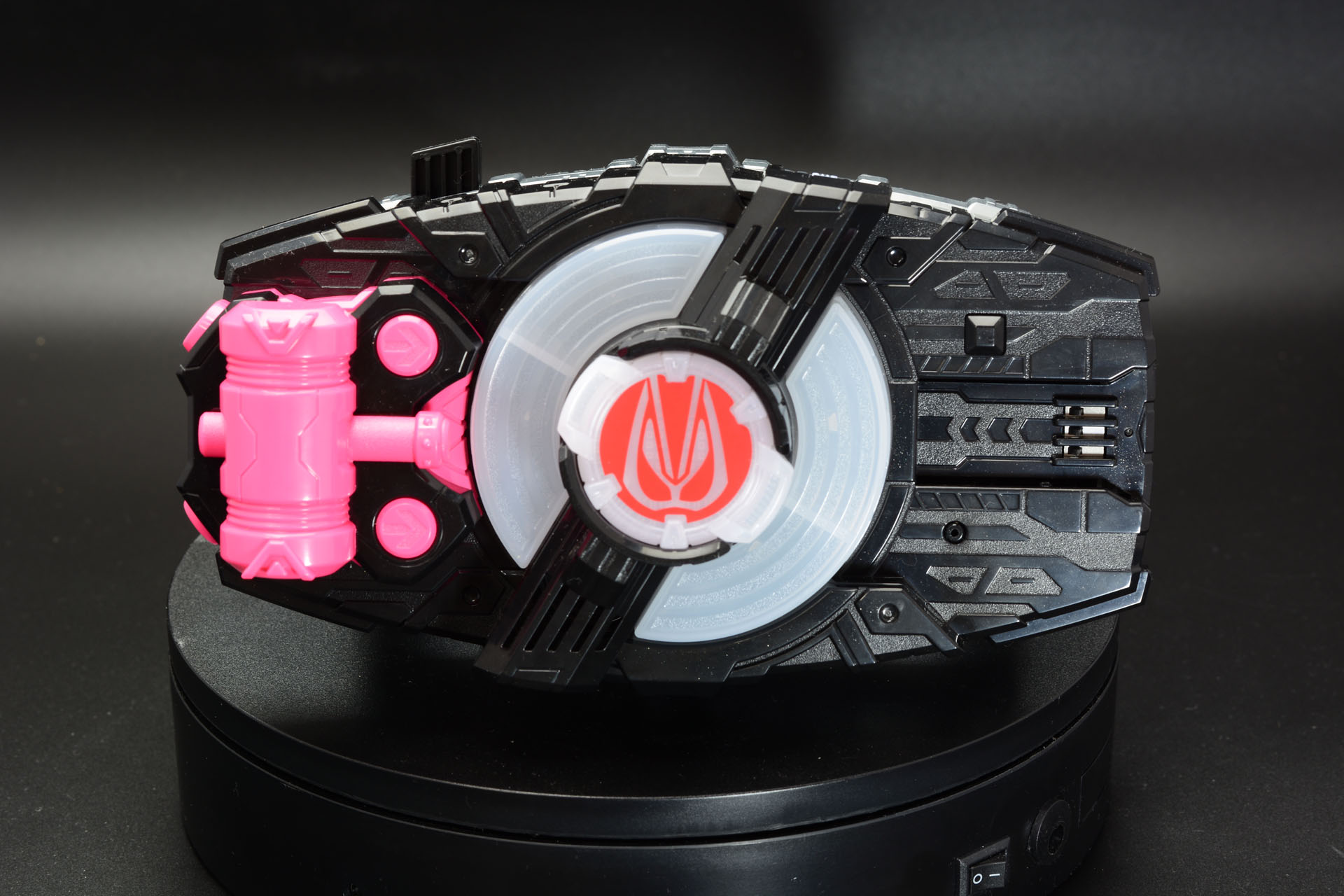 ハンマーレイズバックルを装着、ちょっと地味だ