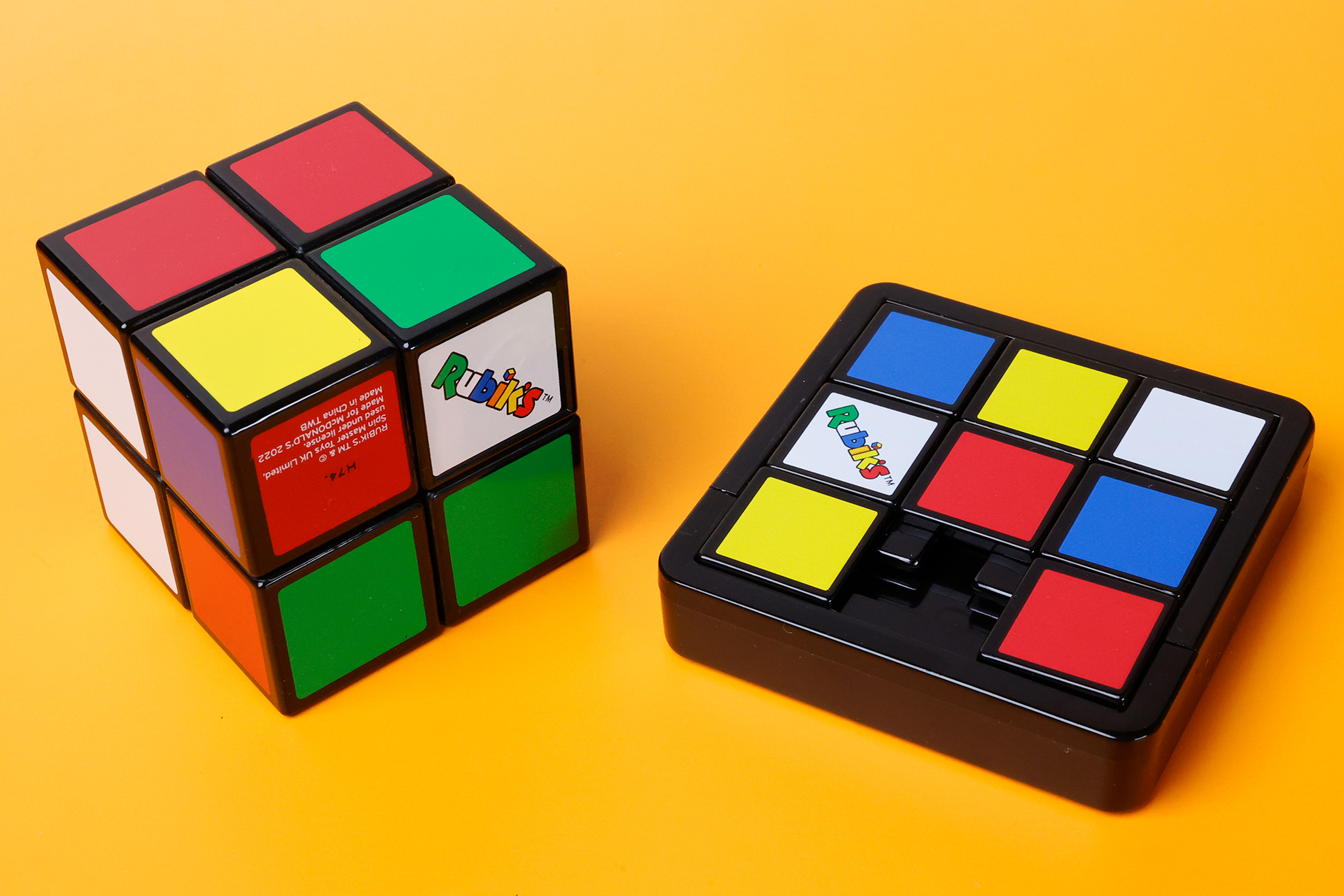 通常の「ルービックキューブ」に近いものから、他のパズルゲームの要素を取りそろえたものなど様々なタイプが登場する