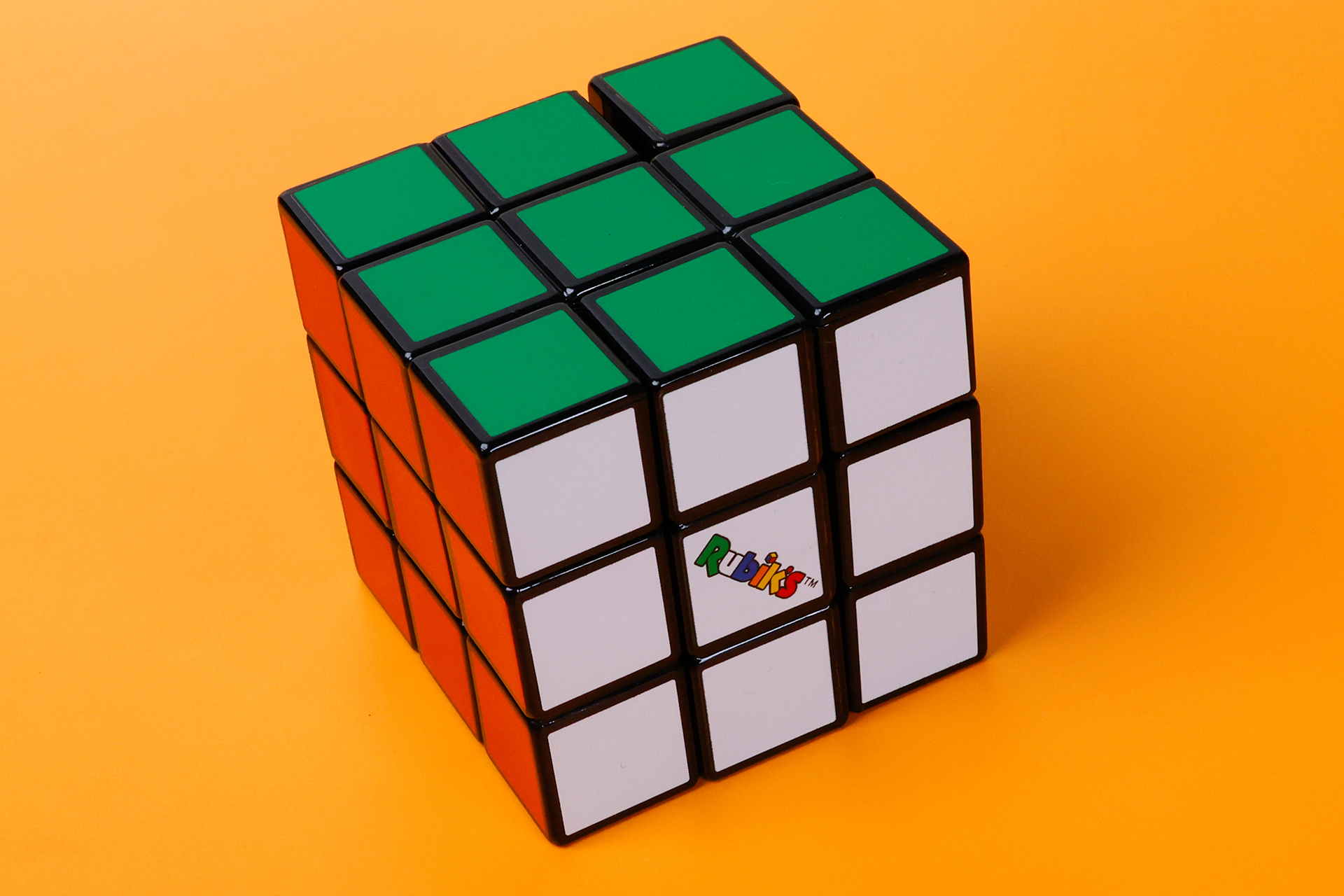 一見すると普通の「ルービックキューブ」だが、遊び方はまったく異なる