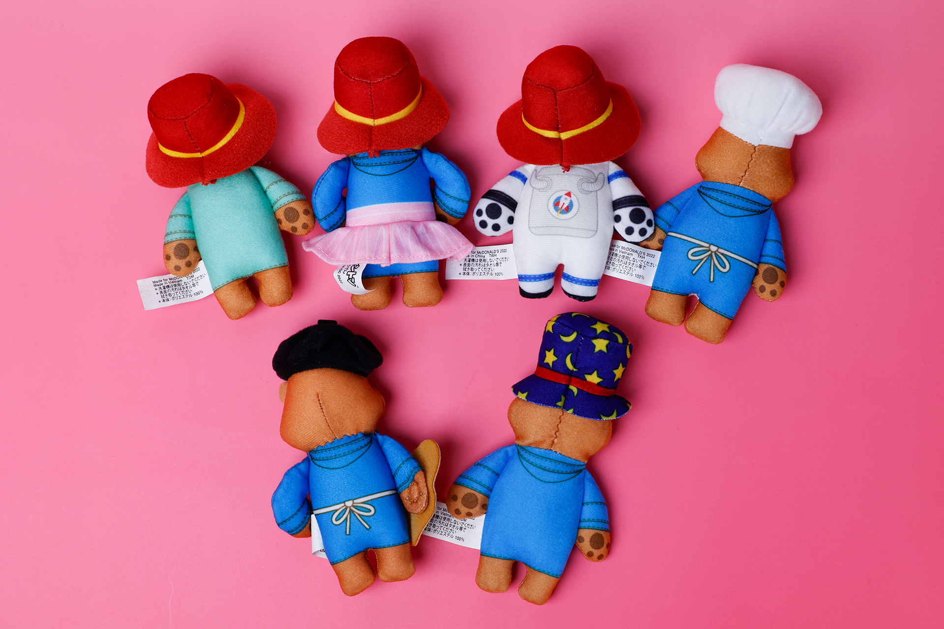 こちらはハッピーセット「パディントン」のぬいぐるみを後ろ側から見たところ