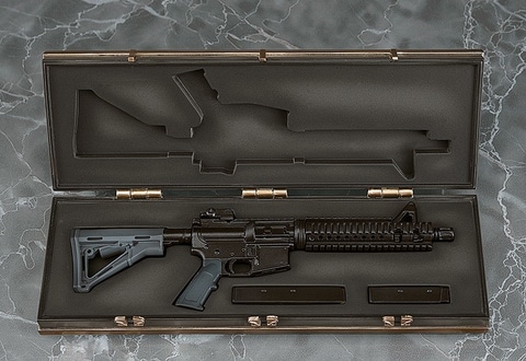 ドルフロ」より、RO635が“規則の実行者”を纏ったフィギュアが予約開始