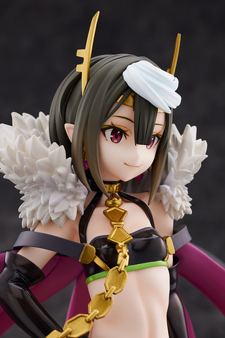 露出の高い衣装も再現。アニメ「蜘蛛ですが、なにか？」より魔王