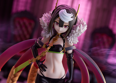 露出の高い衣装も再現。アニメ「蜘蛛ですが、なにか？」より魔王