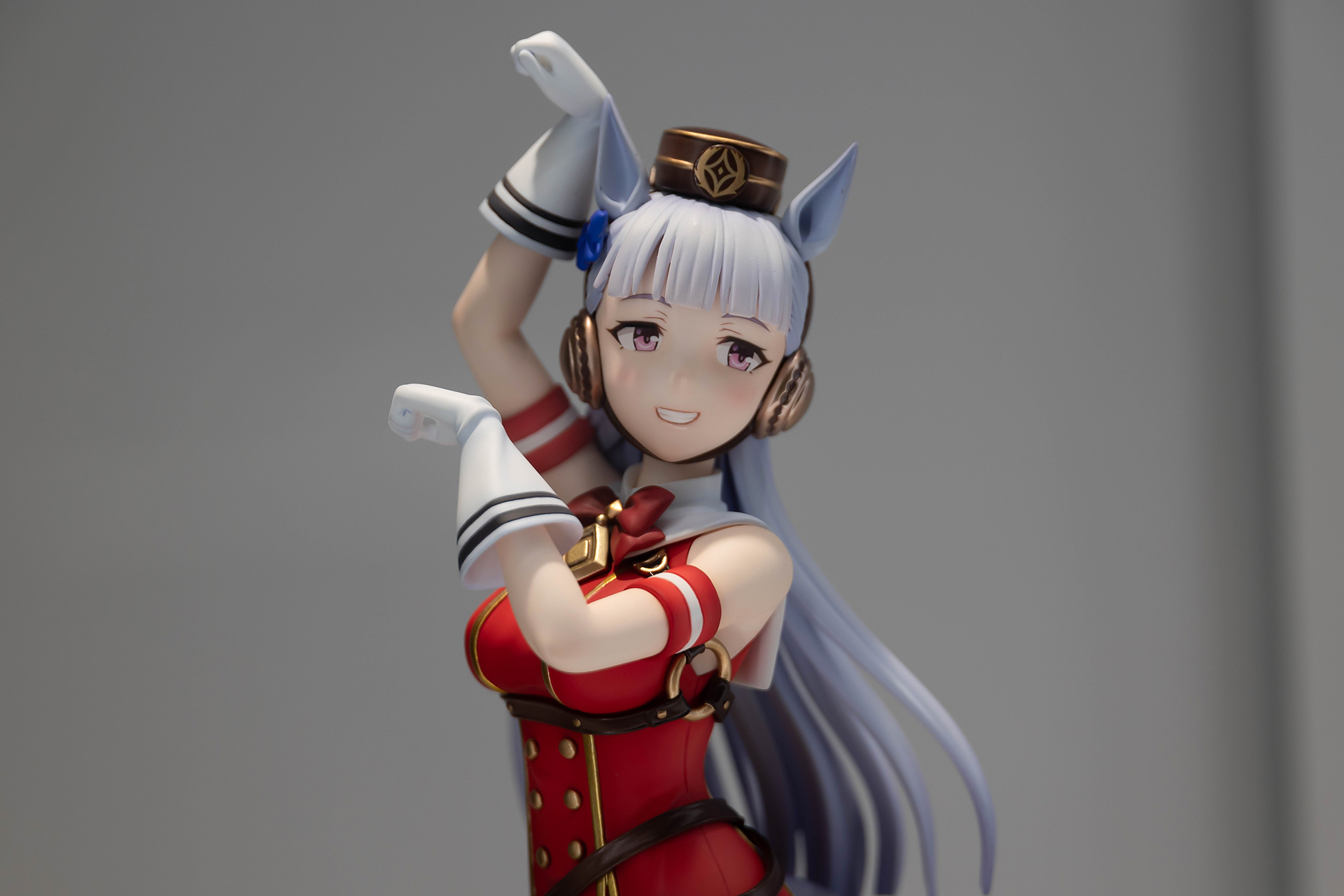 ほんのり頬を赤らめて、嬉しいそうな表情をしたゴルシ