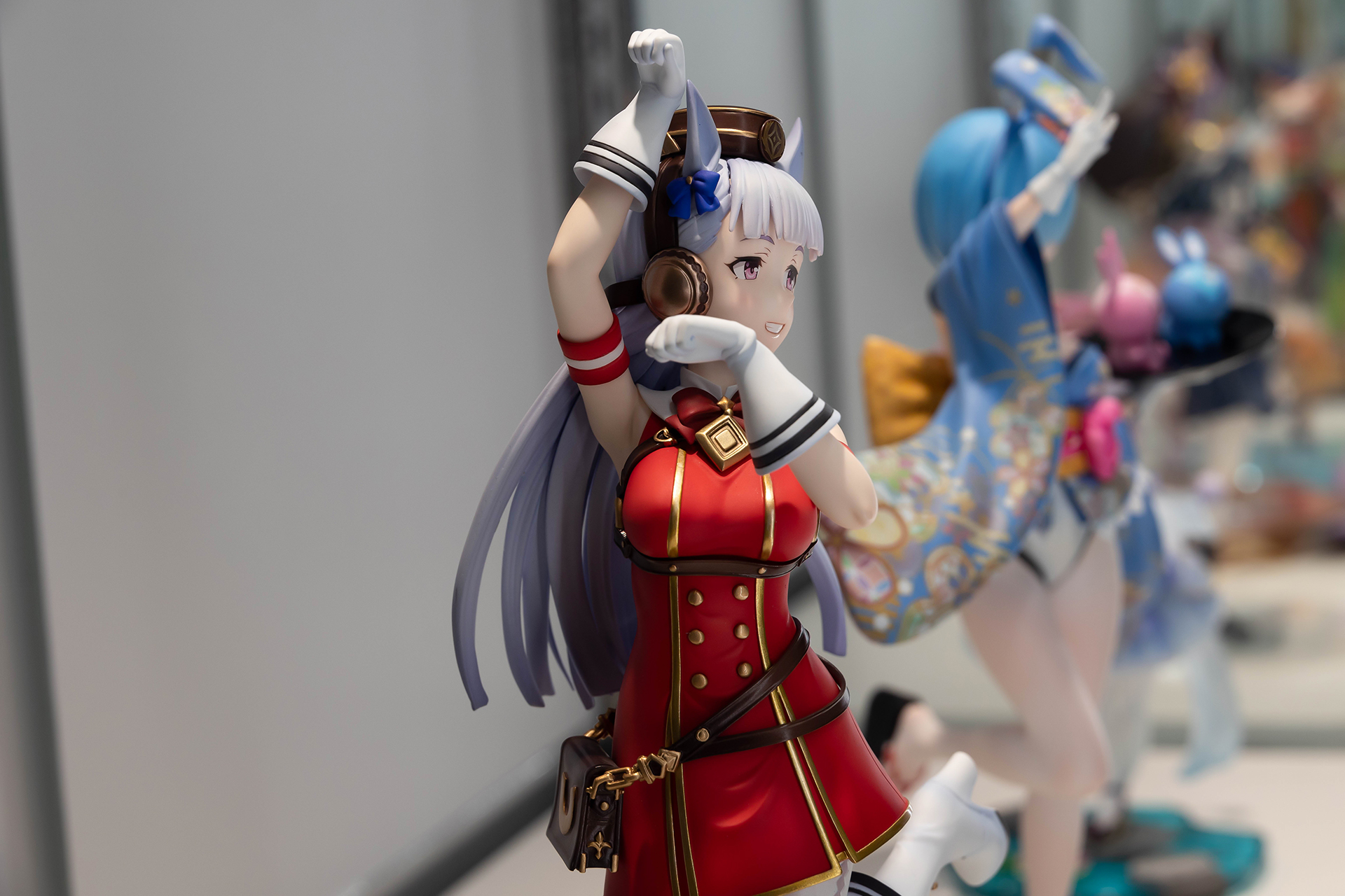 赤い勝負服や、腰のあたりに付けられたバッグなどのできも素晴らしい