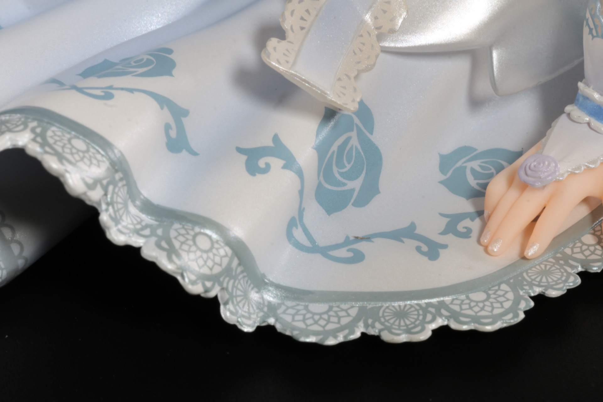 蘭子らしい薔薇のモチーフもしっかり入っている