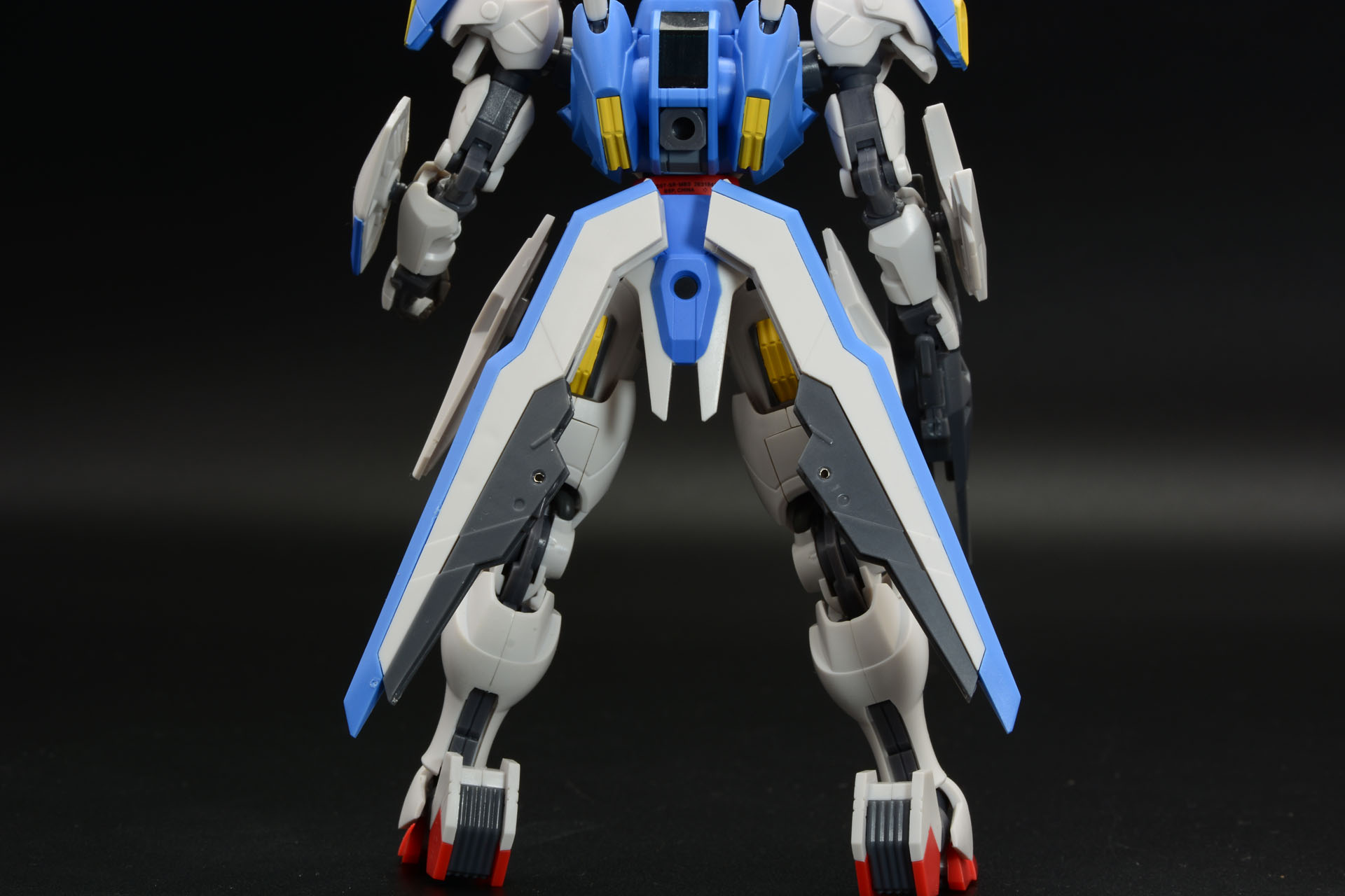 体の各部に取り付けられたガンビット。エアリアルの機動力を増す機能がある