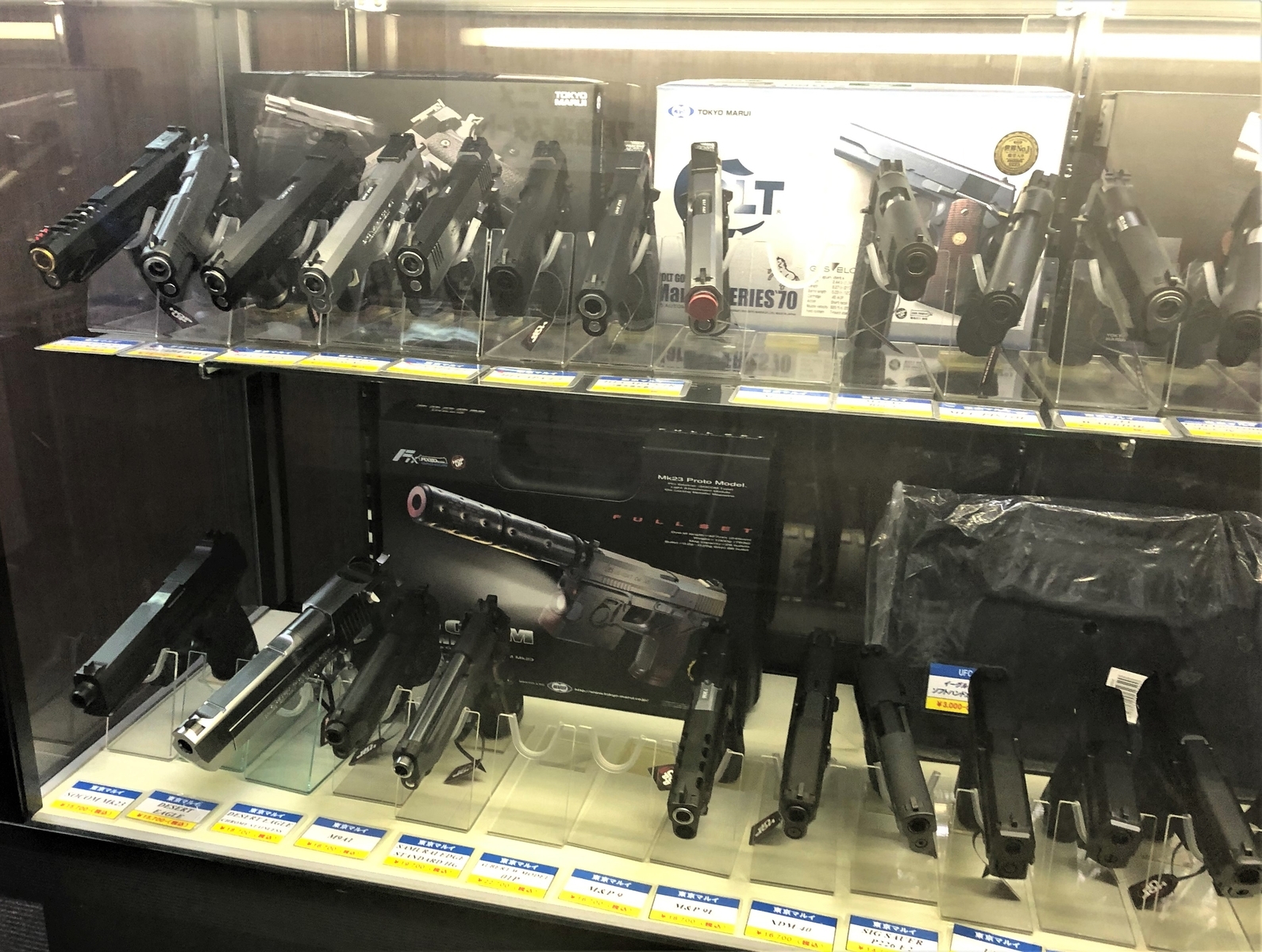 実際に購入できるハンドガンのラインナップ