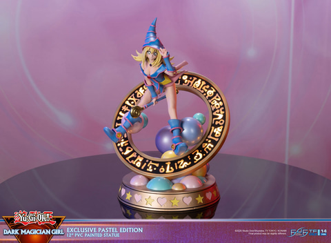 遊戯王」、「ブラック・マジシャン・ガール」のフィギュアが海外