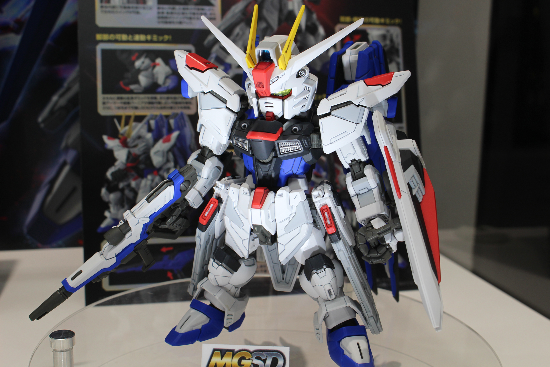 SDガンダムシリーズの中でも等身はかなり高い