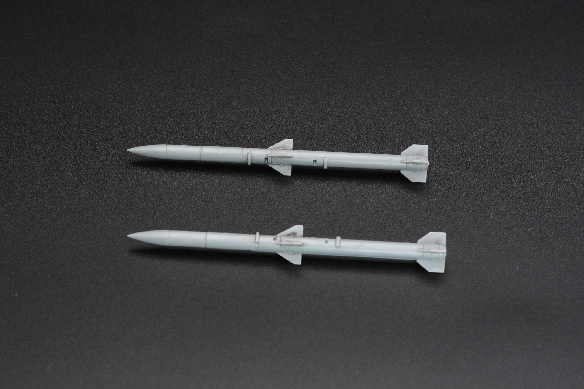 空対空ミサイル「AM-120C」