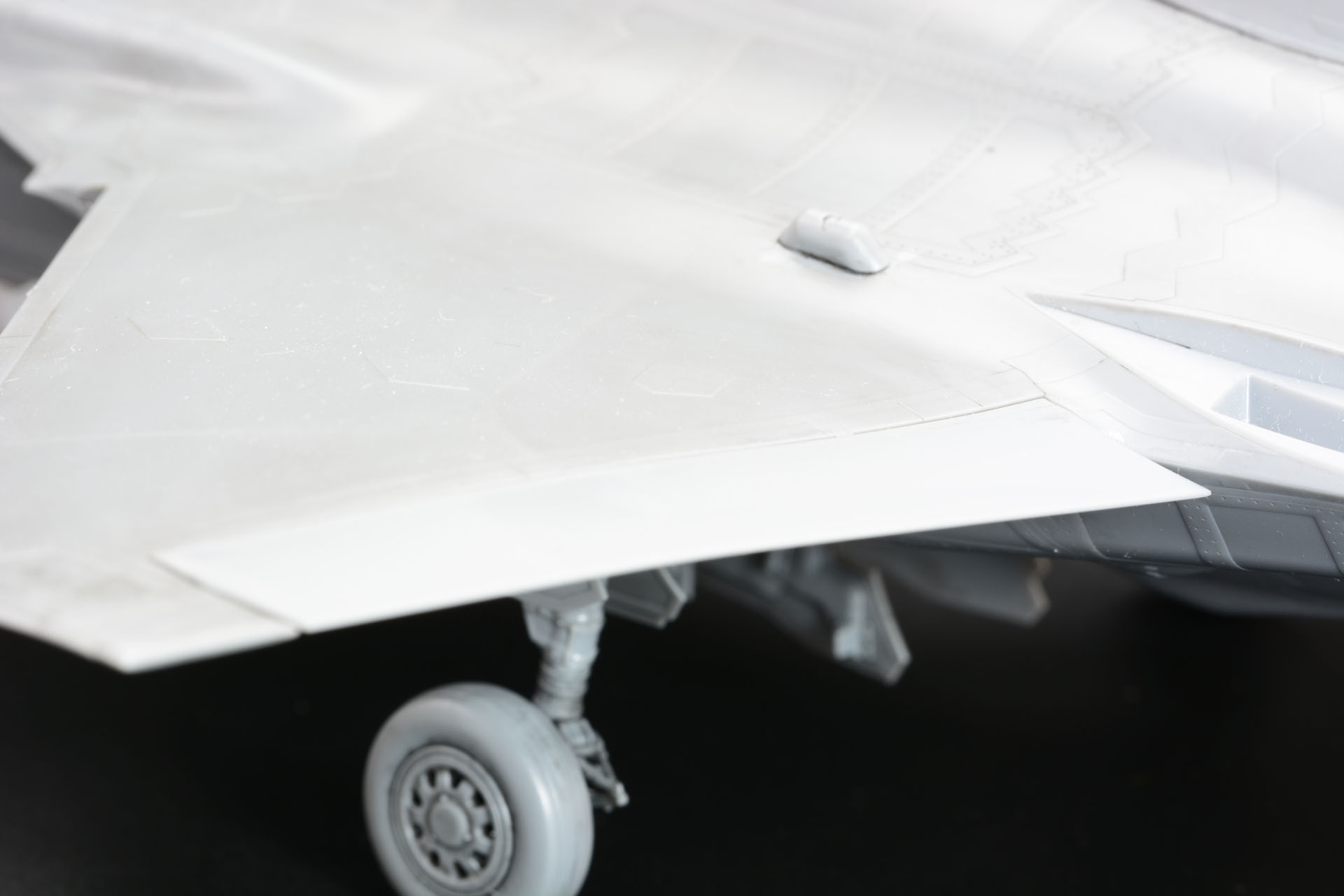 フラッペロンを上げた、飛行時の状態