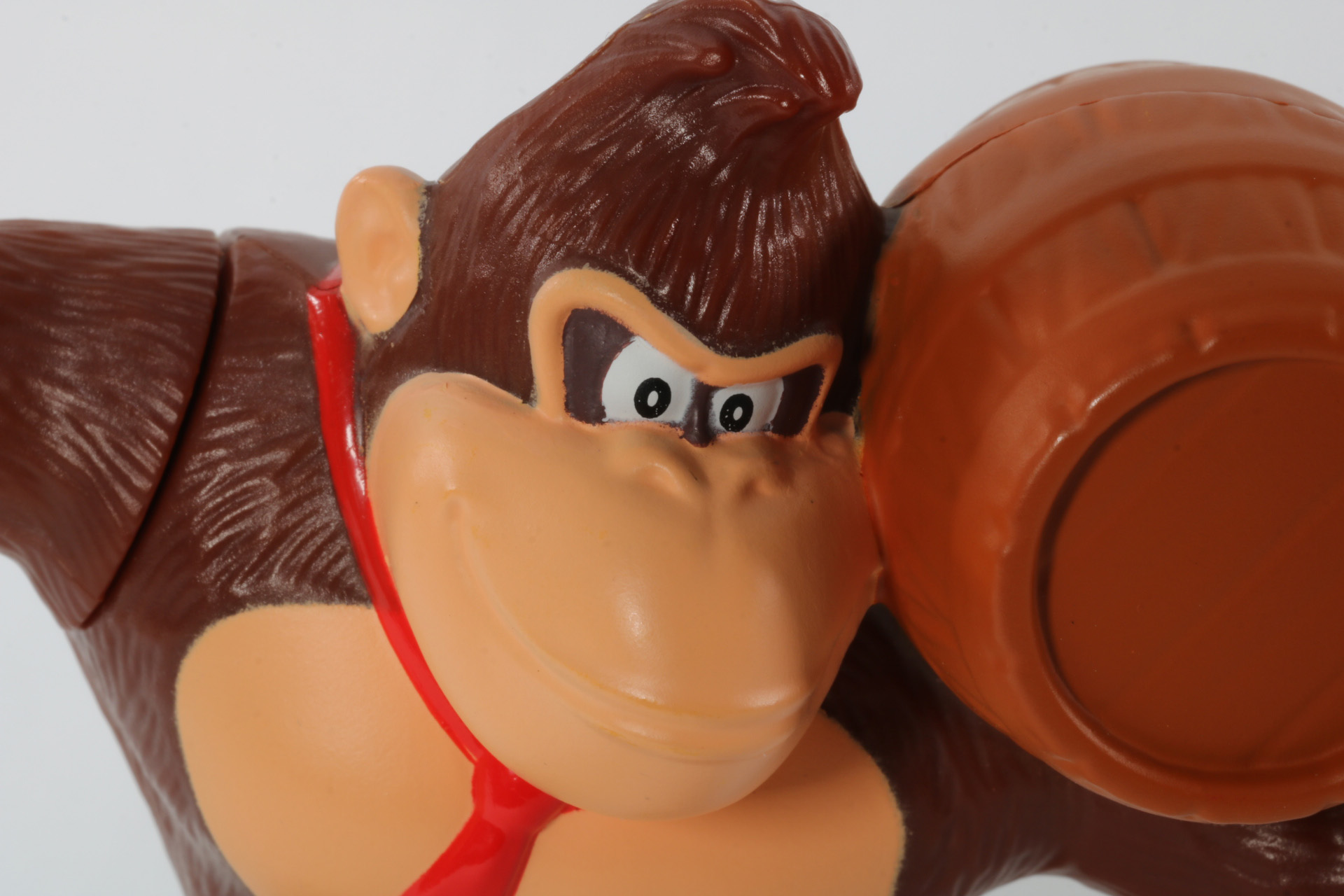 迫力ある顔立ちもしっかり作りこまれている