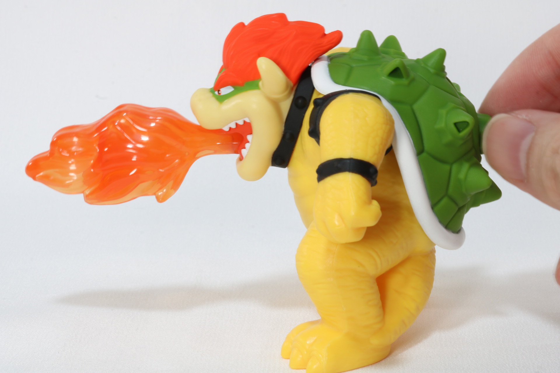 甲羅のとげを回すと炎が回る