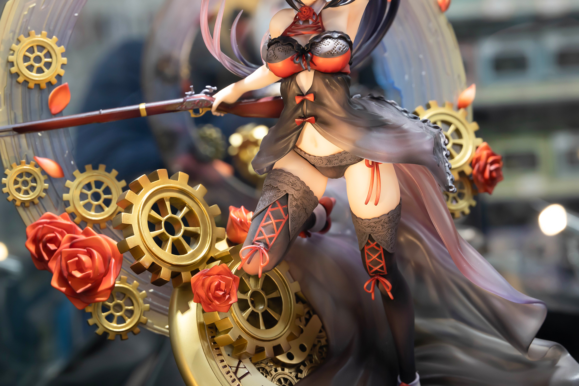 クリアパーツで透けた衣装となめらかな肌の質感がなんともセクシーだ