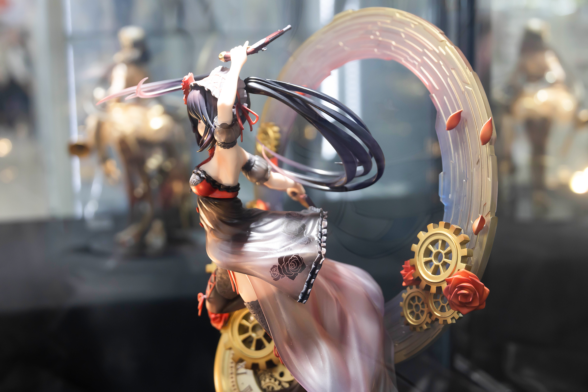 こちらは真横から見たところ。体の細さや弧を描く髪、そしてエフェクトの配置がよくわかる