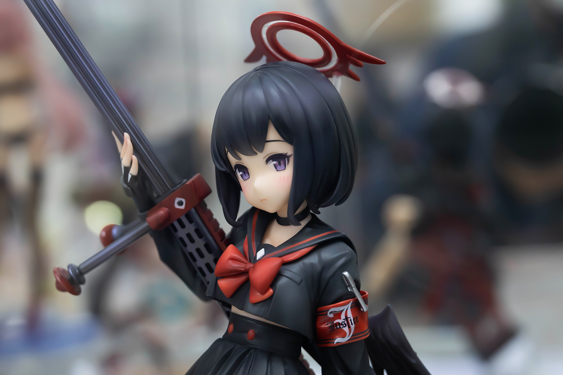 どこかおっとりとした表情をした、こちらの静山マシロ