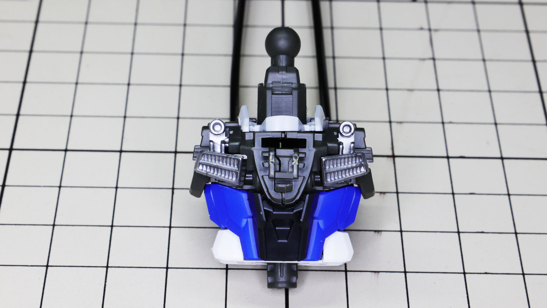 胸部外装で覆っていきます