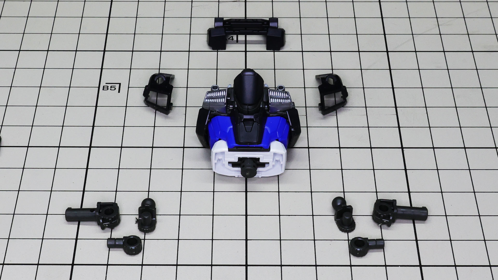 肩関節は2軸回転もって高い可動性能を持っています