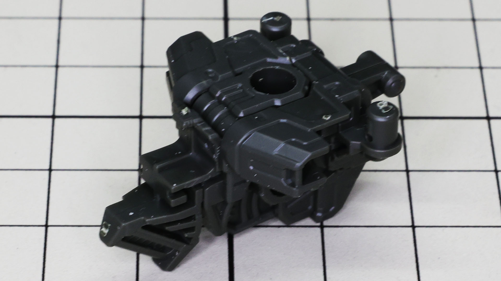 全て組み合わせるとSDだということを忘れるディテールとなります