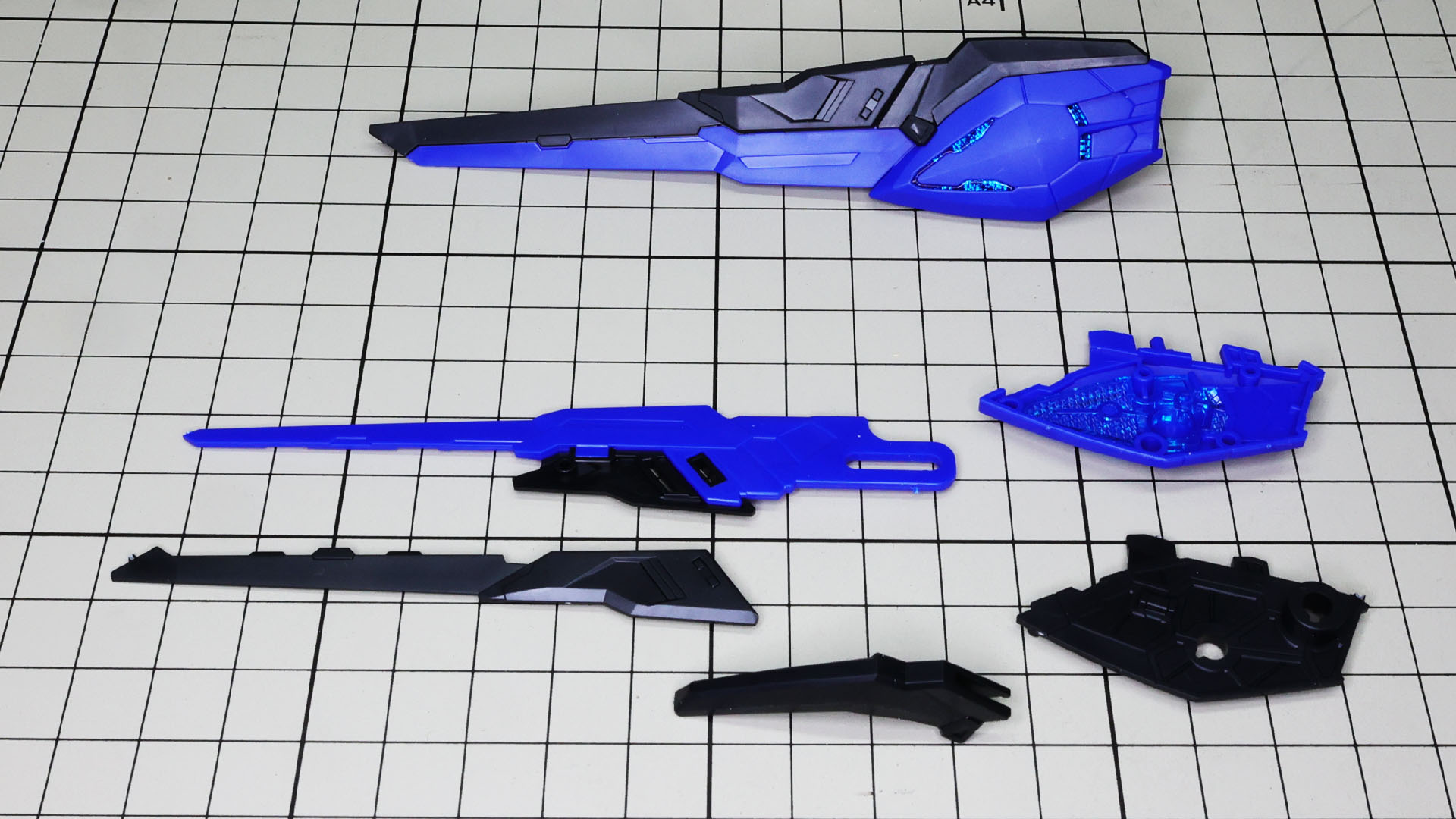 組立説明書的には複雑に見えますが、構成パーツでまとめると構造の理解が深まります