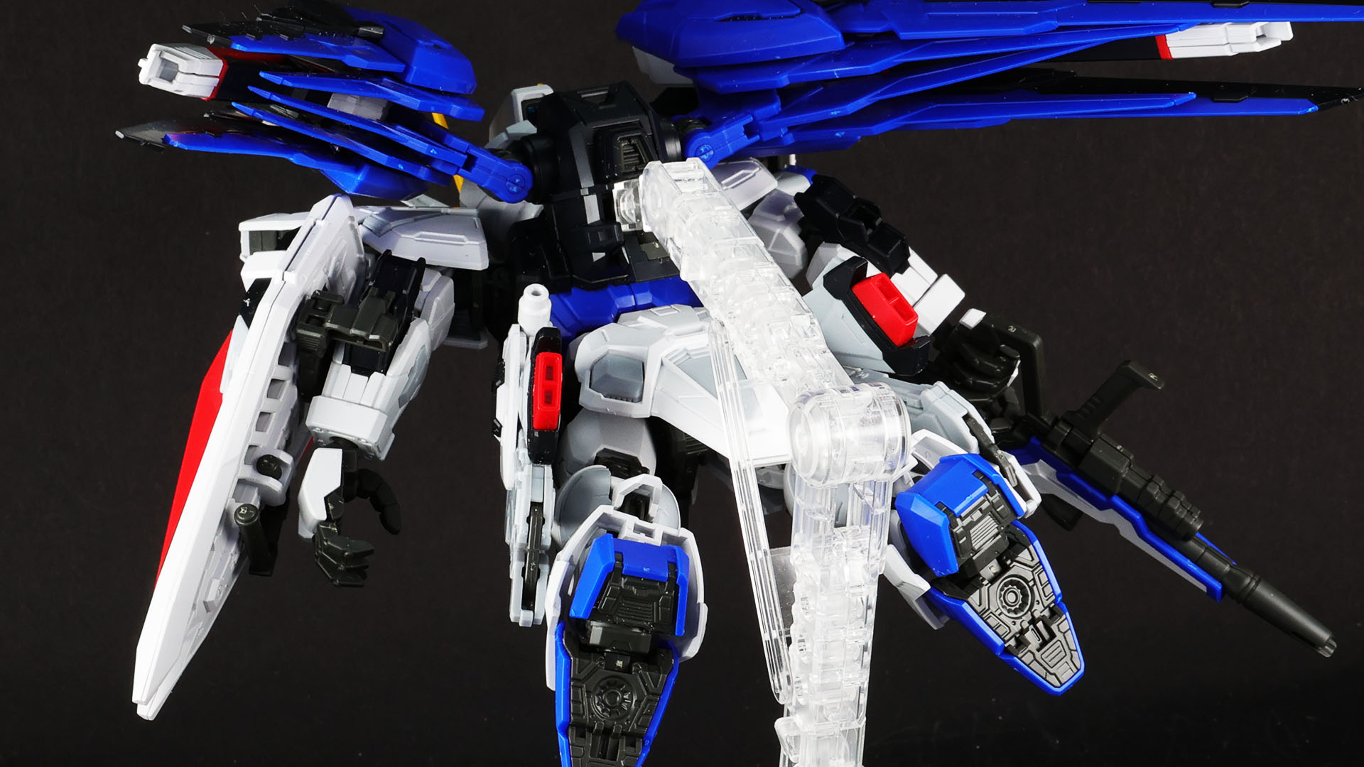 ほぼ水平に寝かせても各部がだらっと落ちてくることもありません