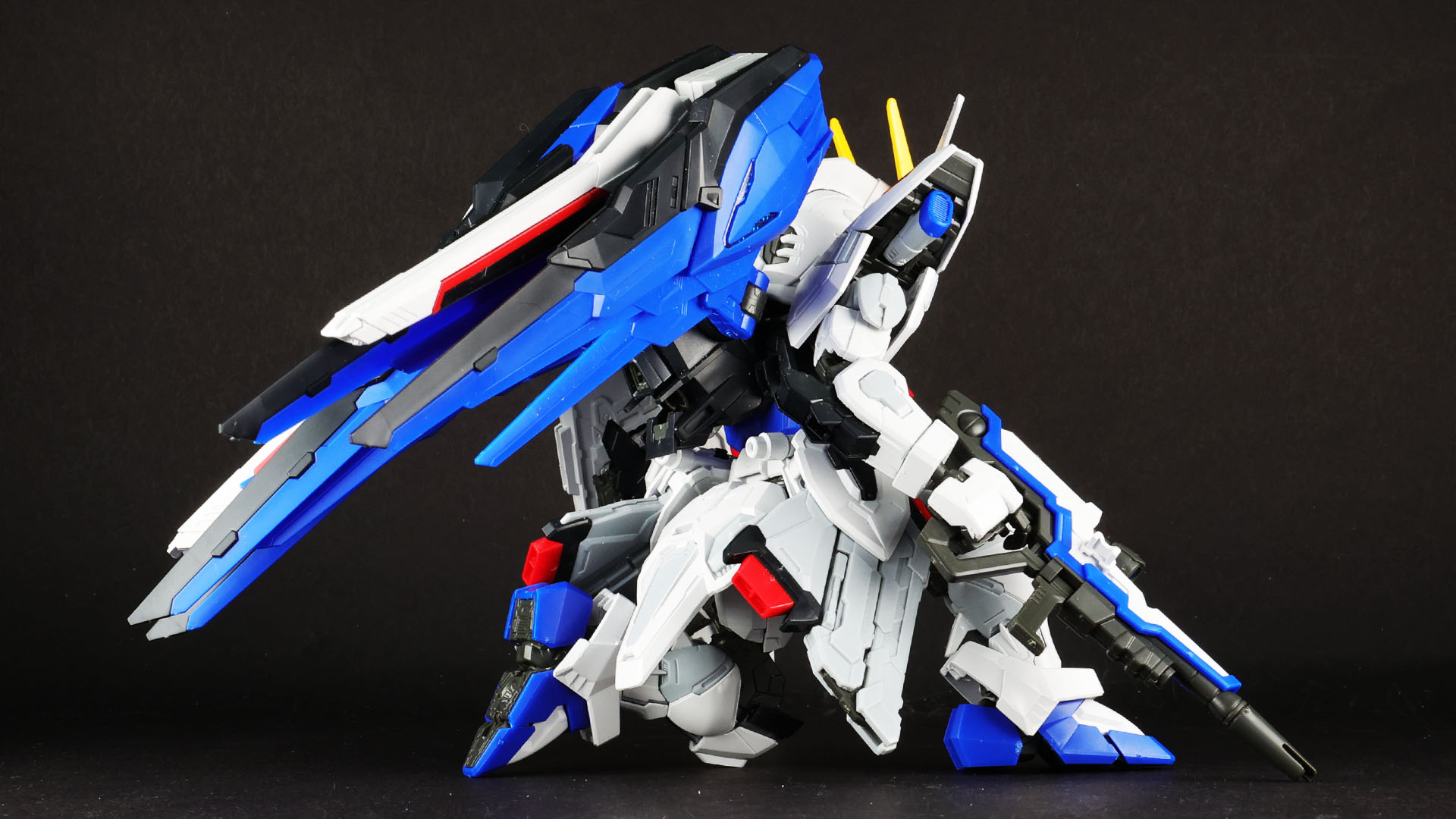 アクションポーズをとらせてもパーツが抜け落ちることがありません！