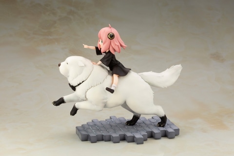 SPY×FAMILY」よりフィギュア「アーニャ・フォージャー＆ボンド・フォー