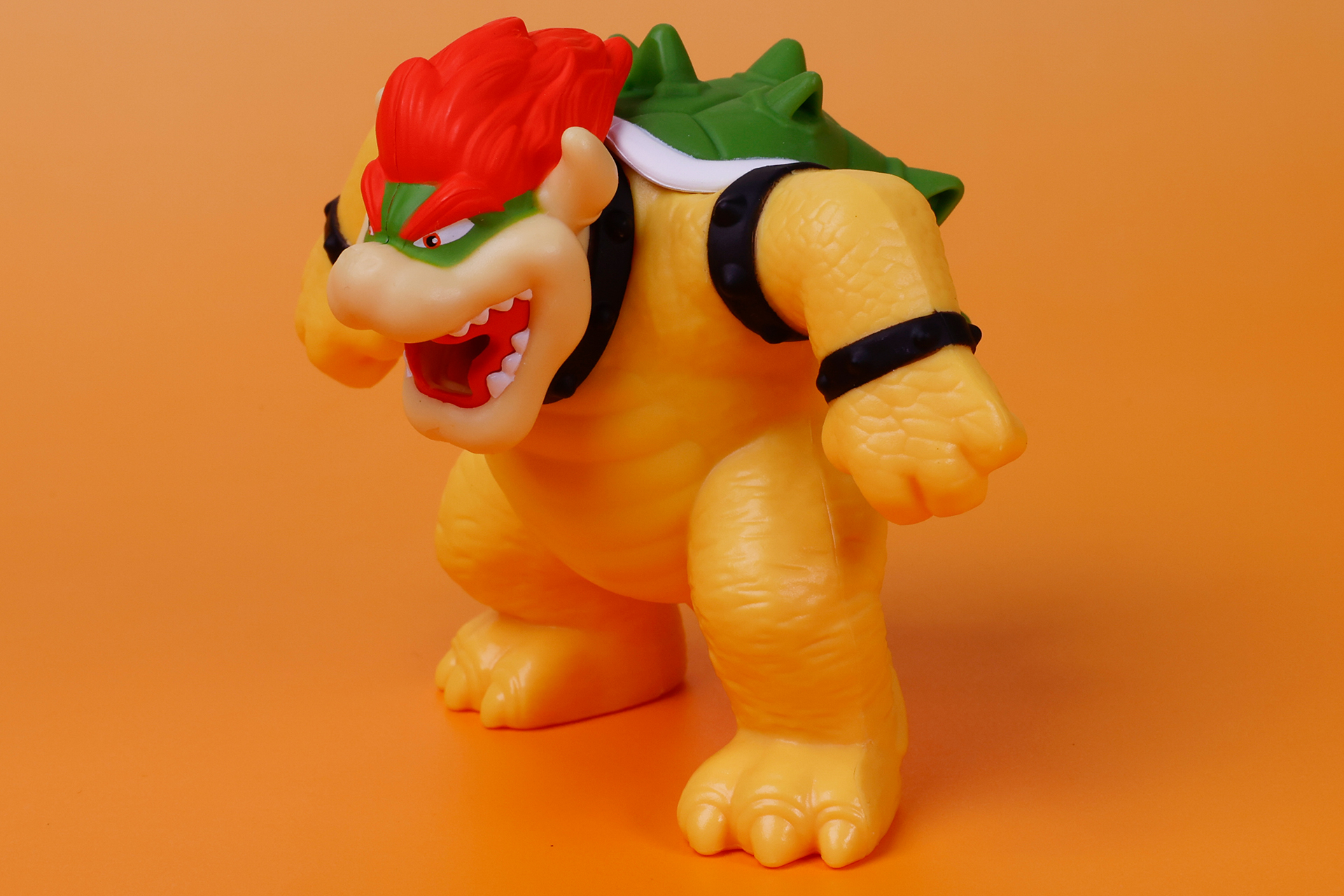 元々ゴツ目のキャラクターだが、しっかりとその形状も再現されている印象だ